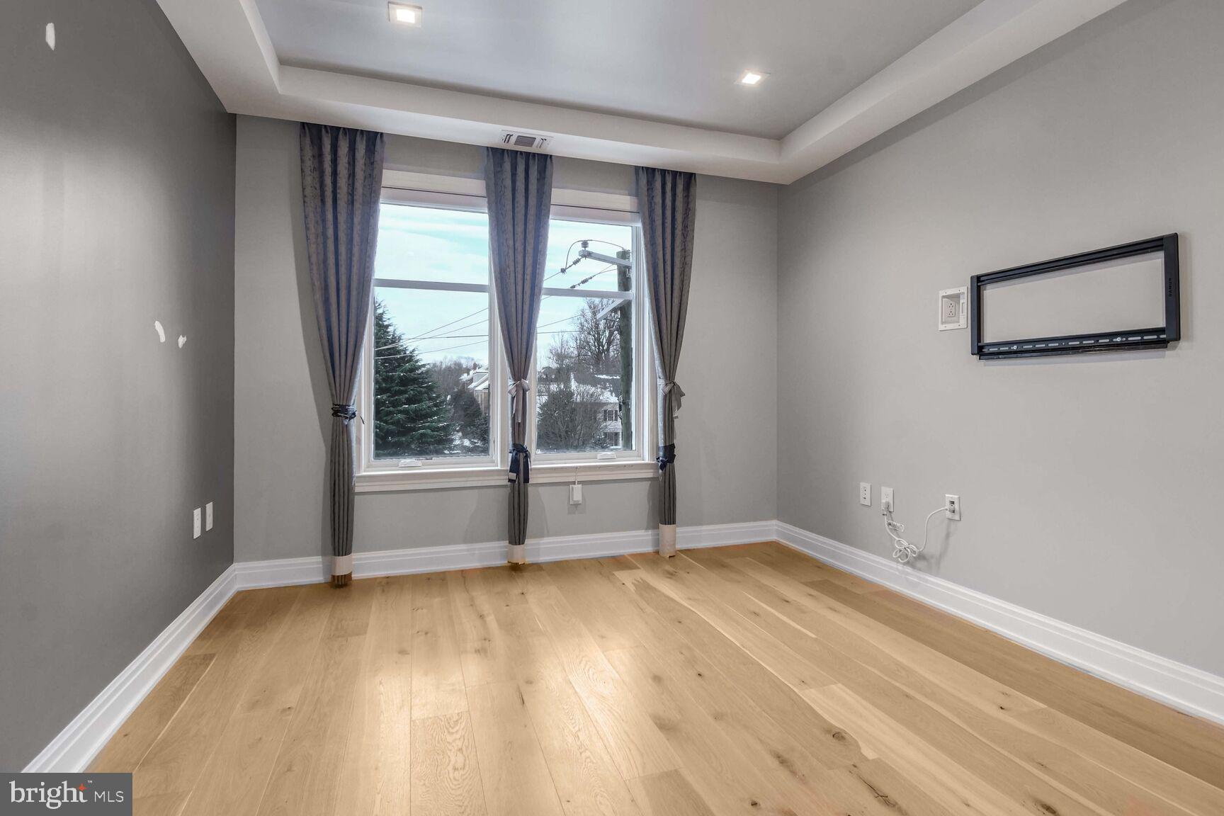 CHEVY CHASE - Residential Lease