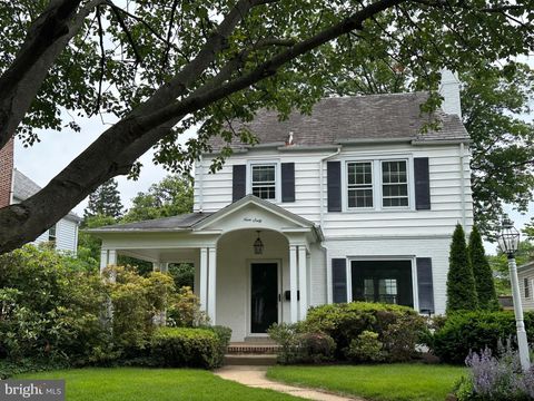 960 HELEN AVENUE LANCASTER PA 17601