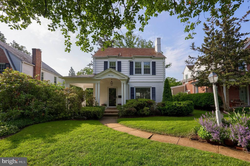 Photo of 960 Helen Avenue, LANCASTER, PA 17601 (MLS # PALA2070804)