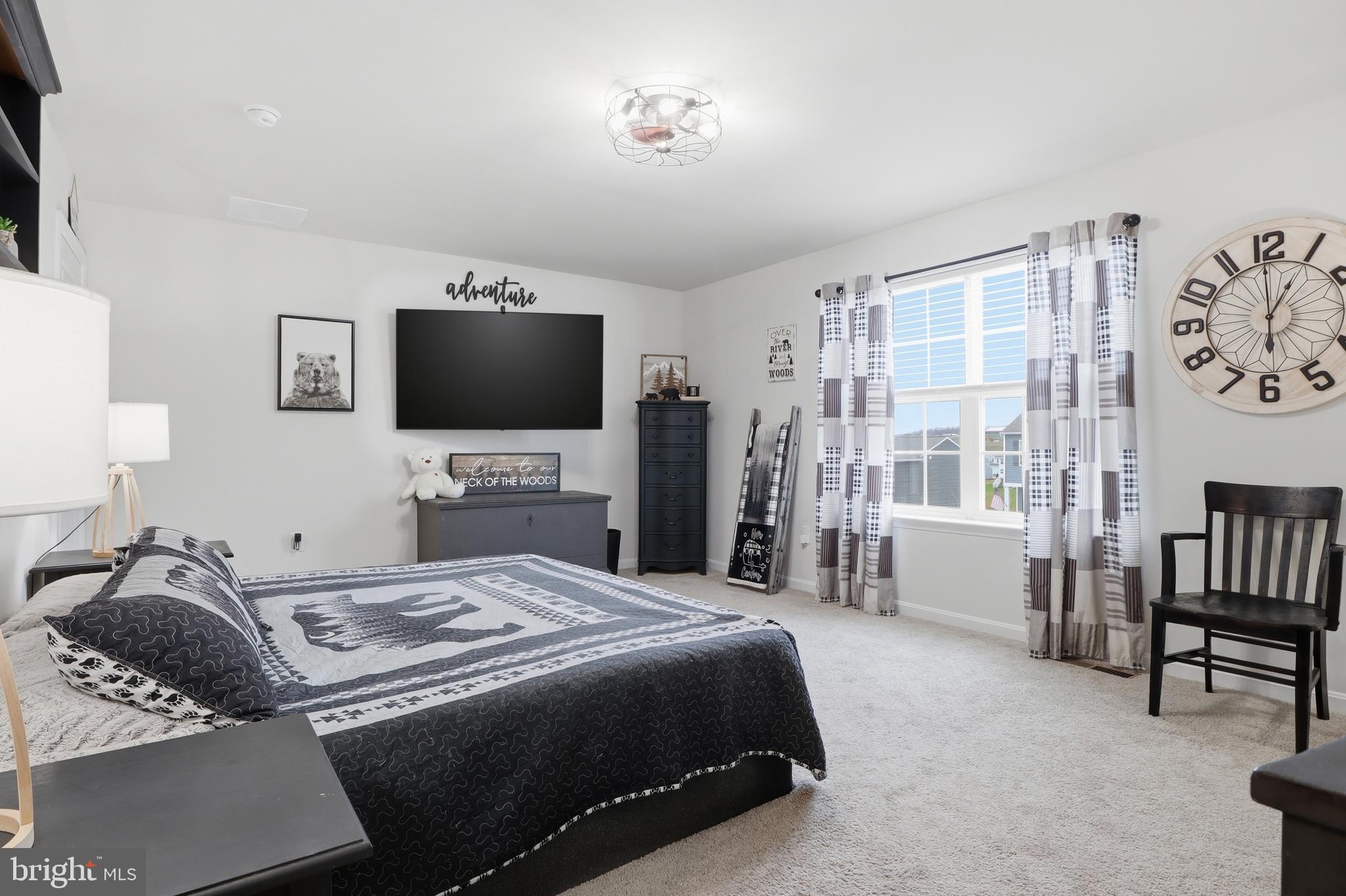 HILLS AT VALLEY VIEW - Residential