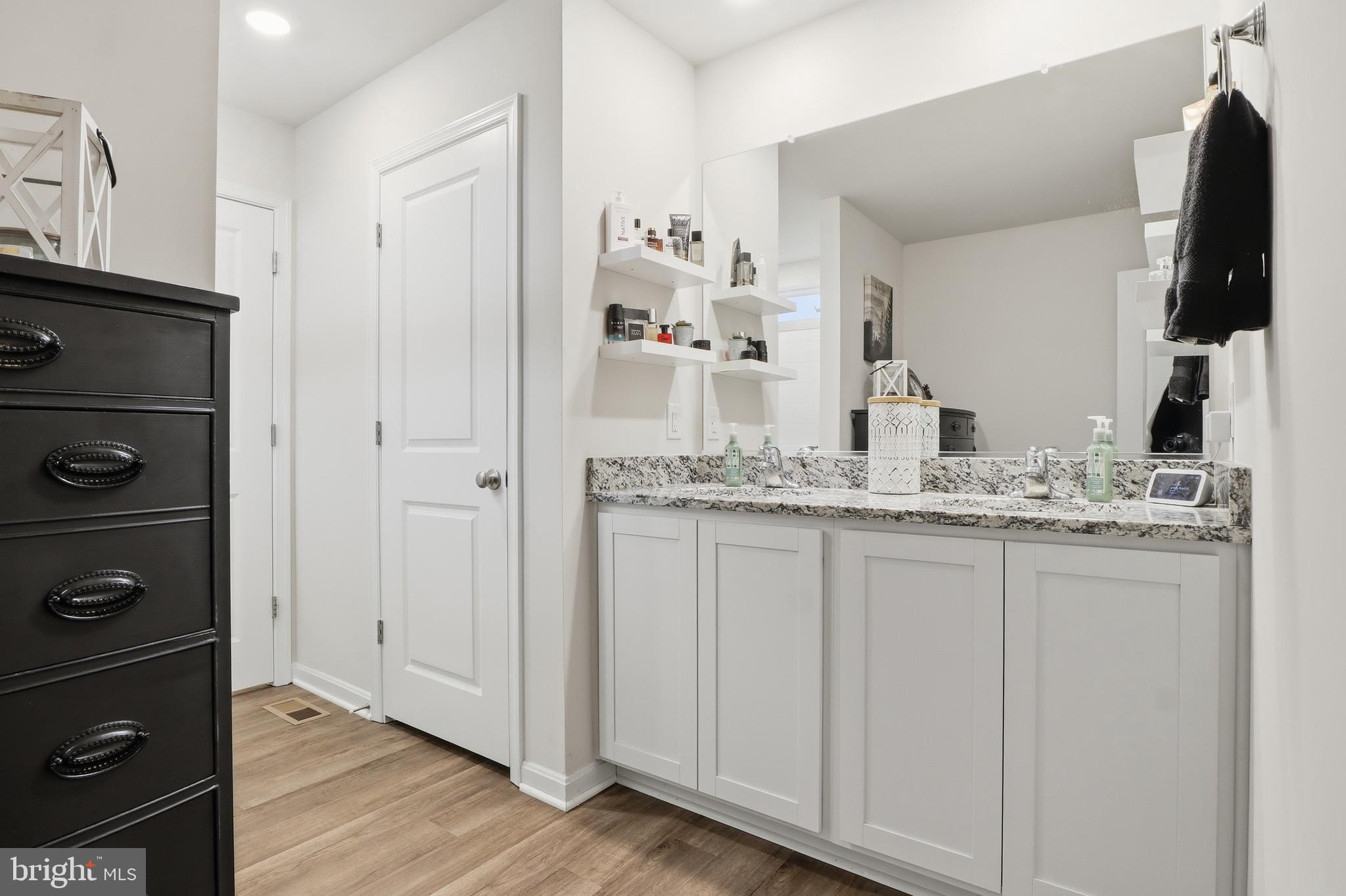 HILLS AT VALLEY VIEW - Residential