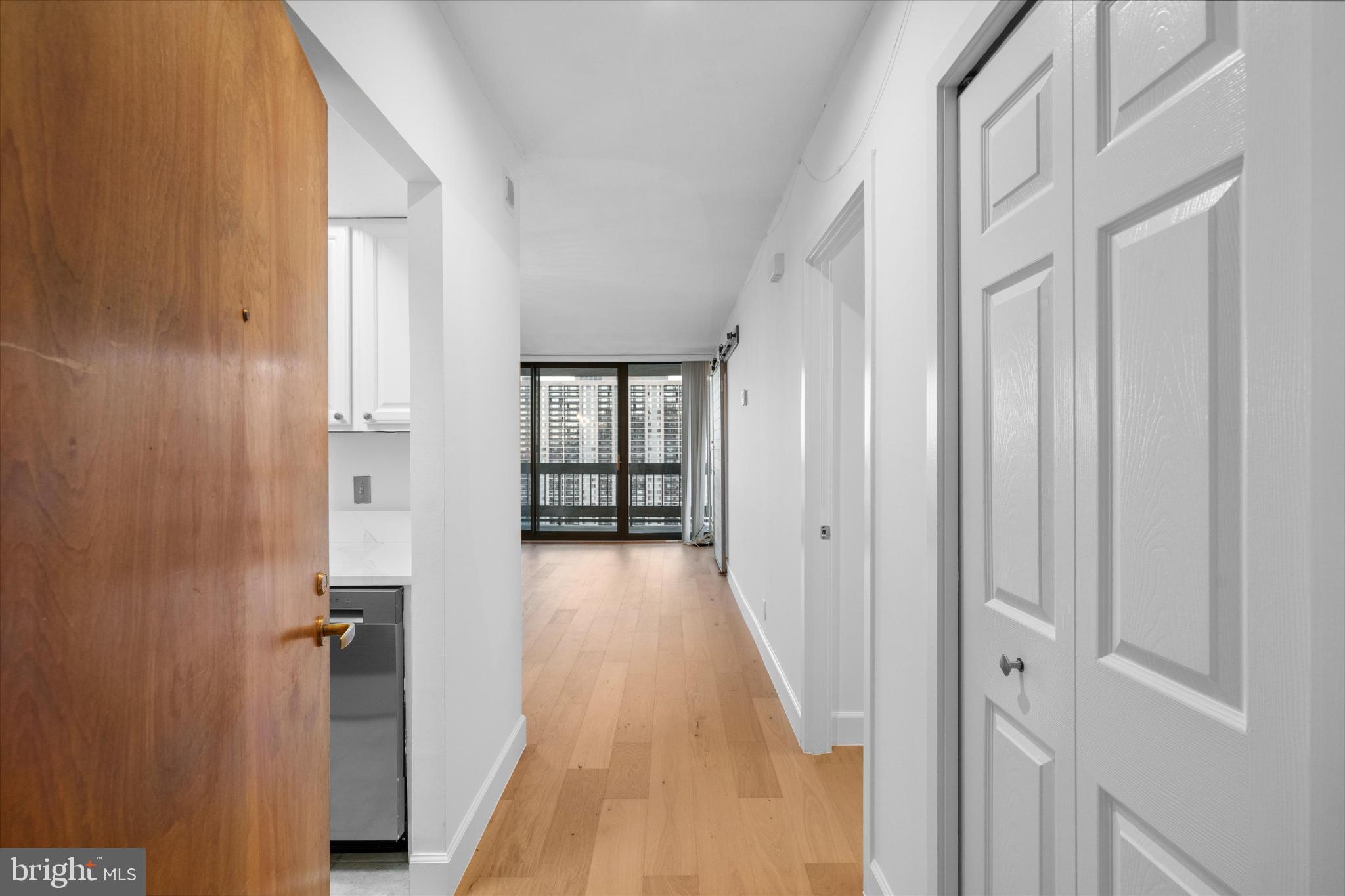 SKYLINE SQUARE CONDO - Residential Lease