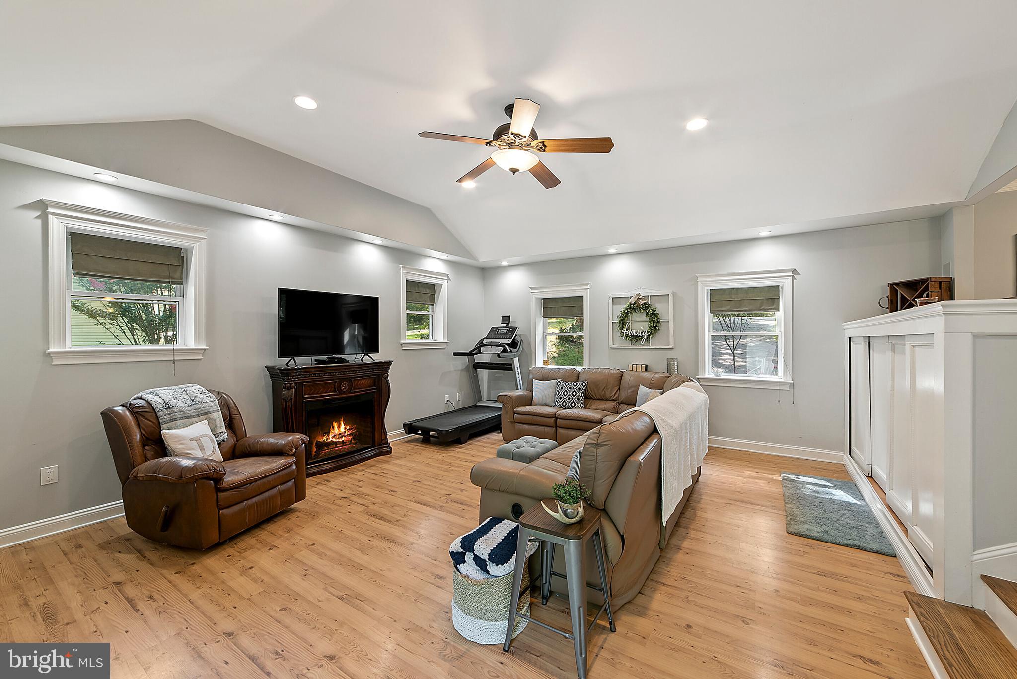 MINE RIDGE - Residential