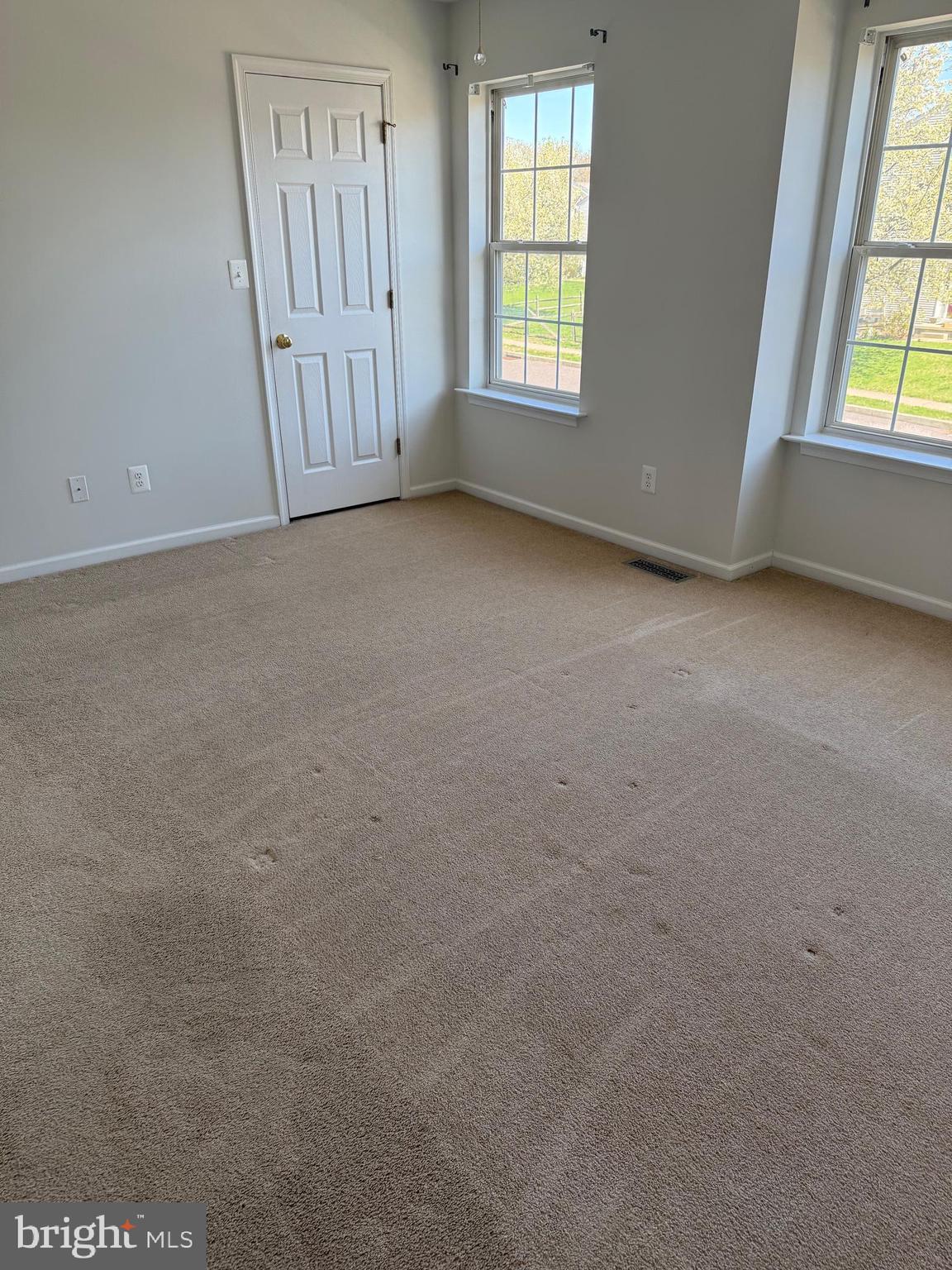 FAIRLAWN COURT - Residential Lease