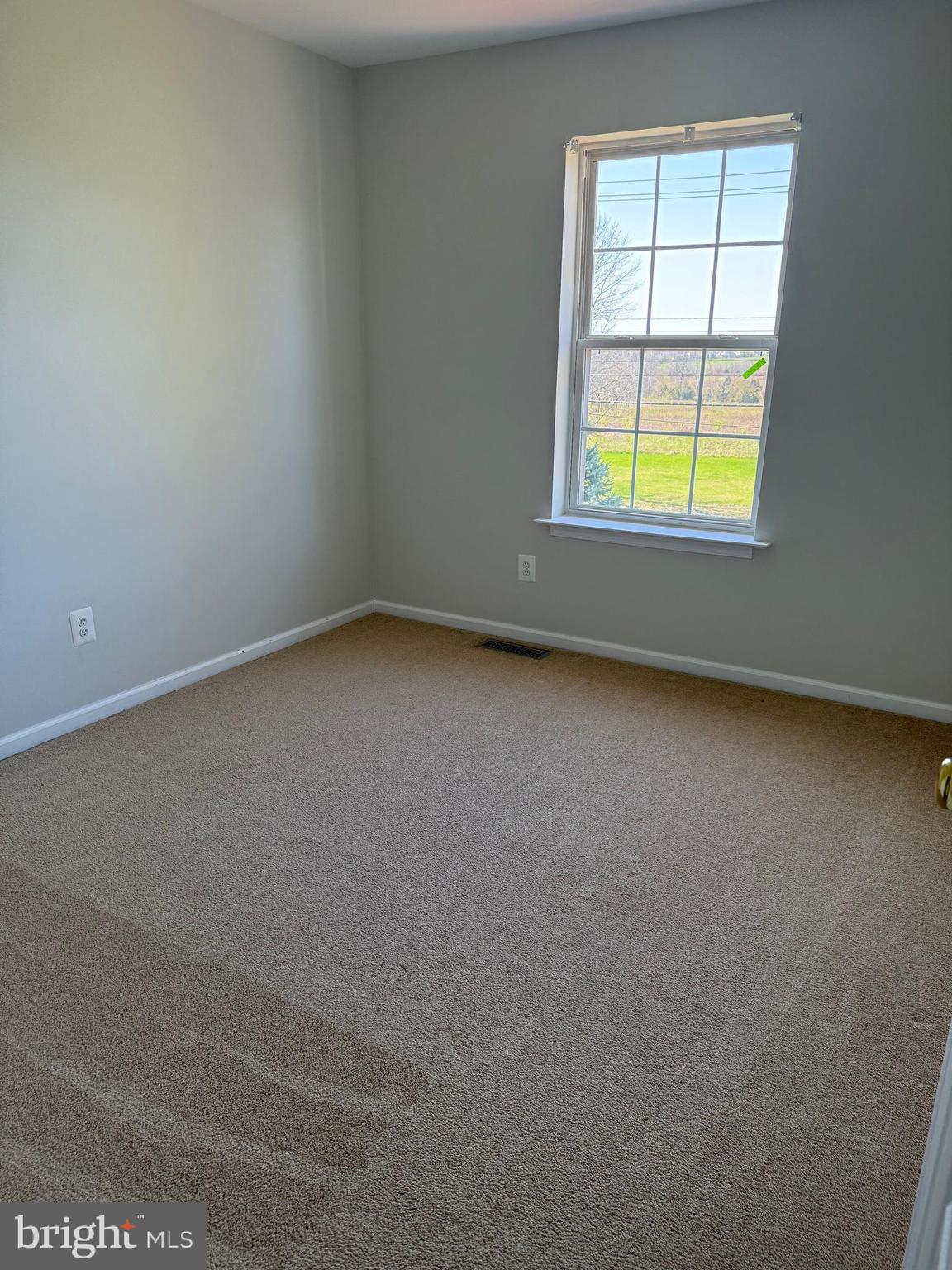 FAIRLAWN COURT - Residential Lease