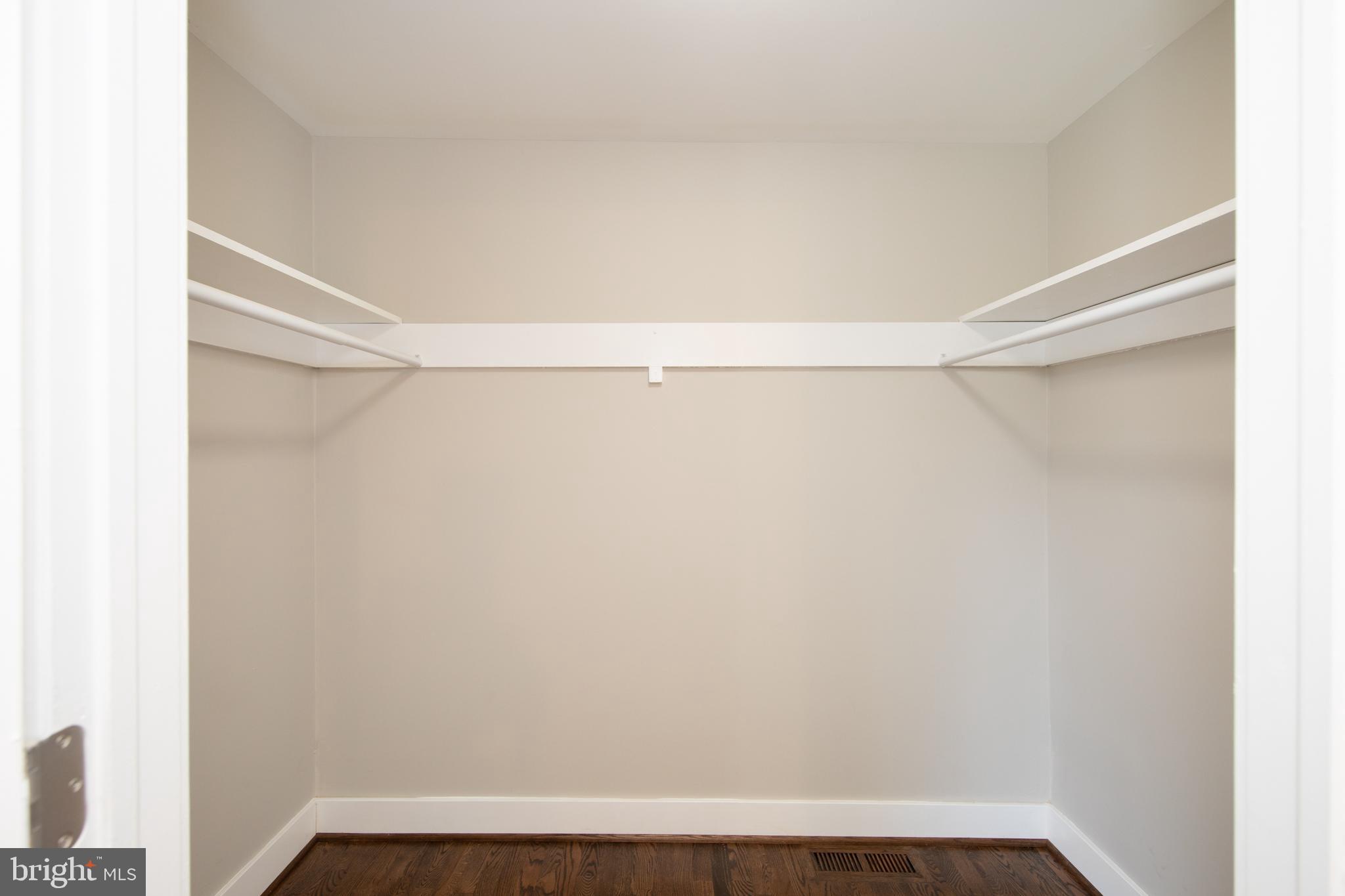 ROCK SPRING - Residential