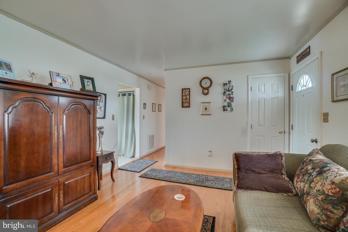 MILL GARDEN - Residential