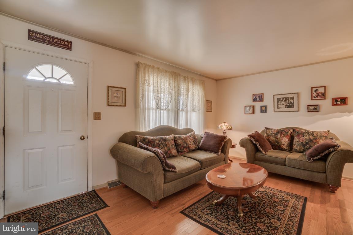 MILL GARDEN - Residential