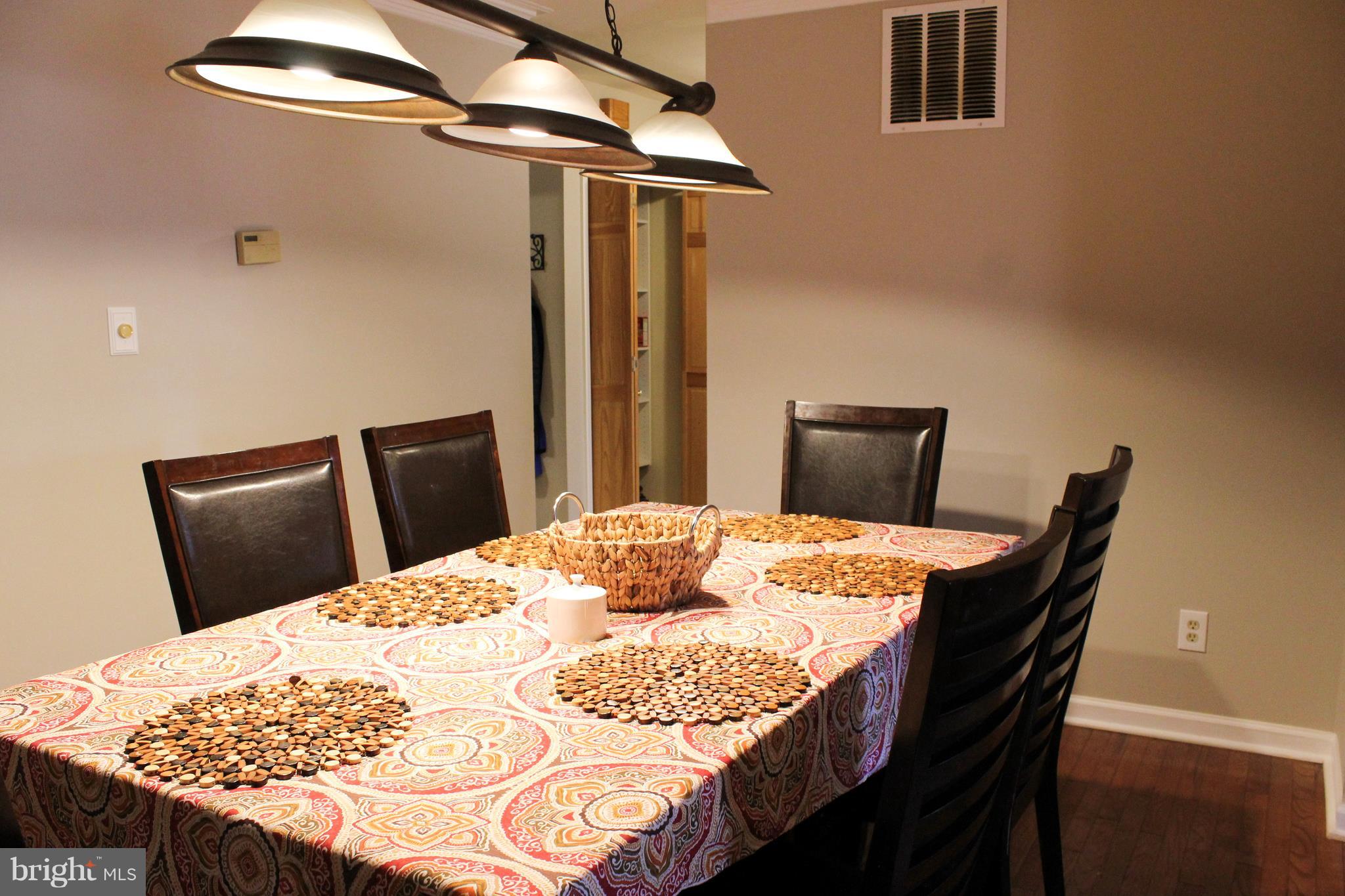 LAKE BRADDOCK - Residential