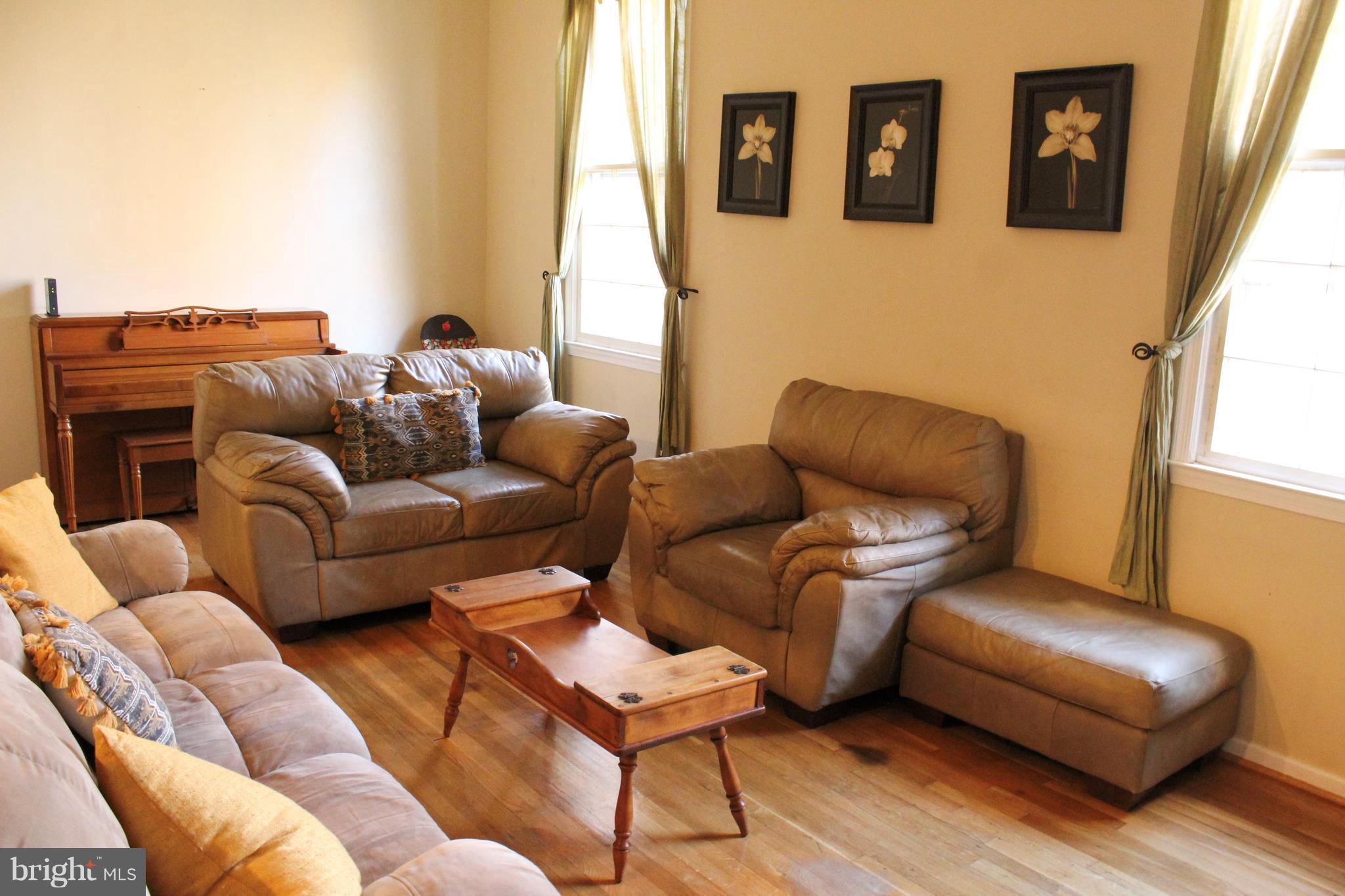 LAKE BRADDOCK - Residential