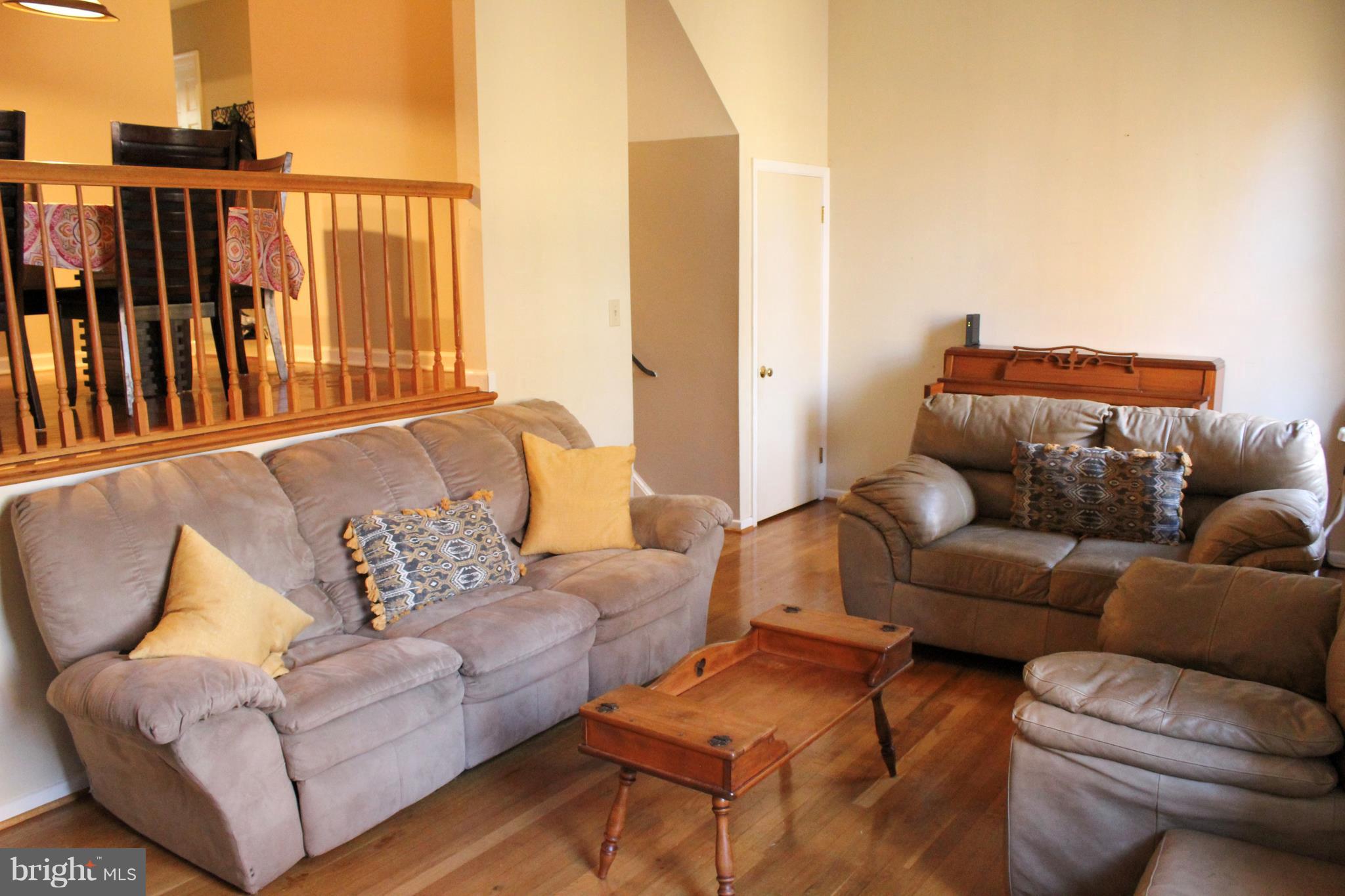 LAKE BRADDOCK - Residential