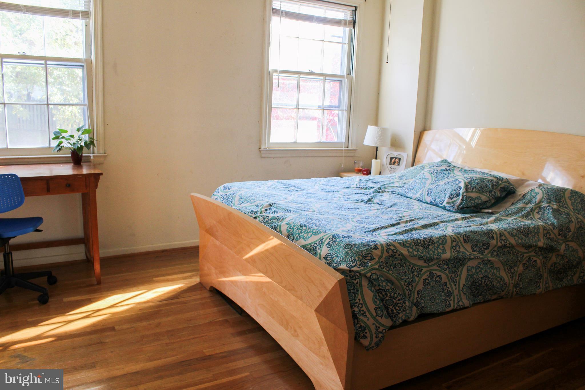 LAKE BRADDOCK - Residential