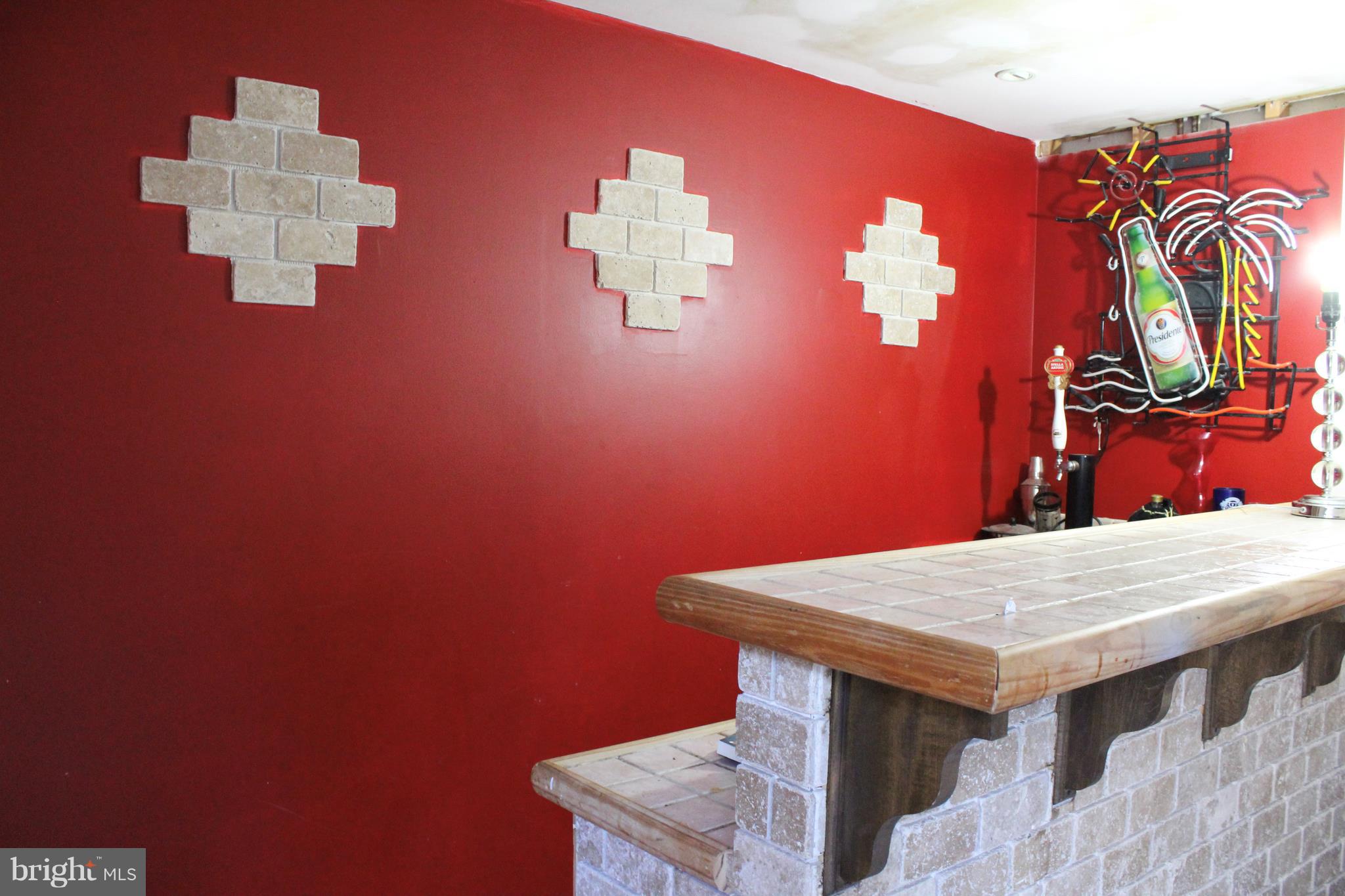 LAKE BRADDOCK - Residential