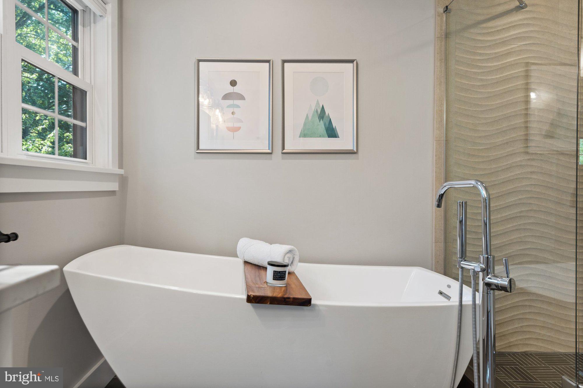 WEST VIENNA WOODS - Residential