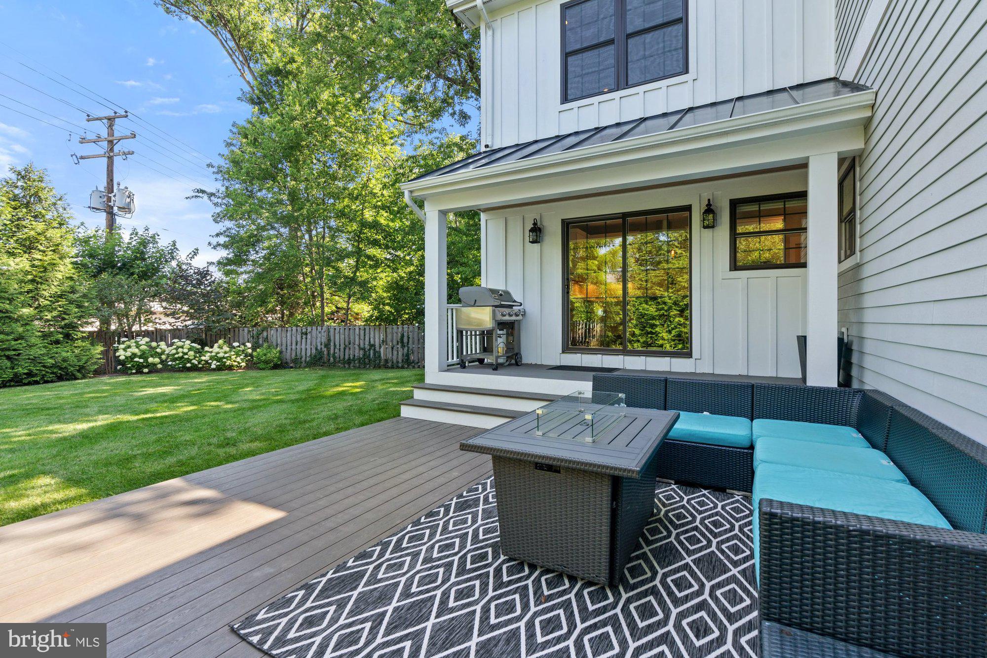 WEST VIENNA WOODS - Residential