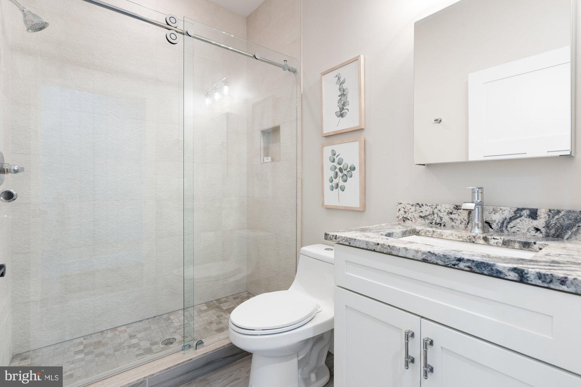 WEST VIENNA WOODS - Residential