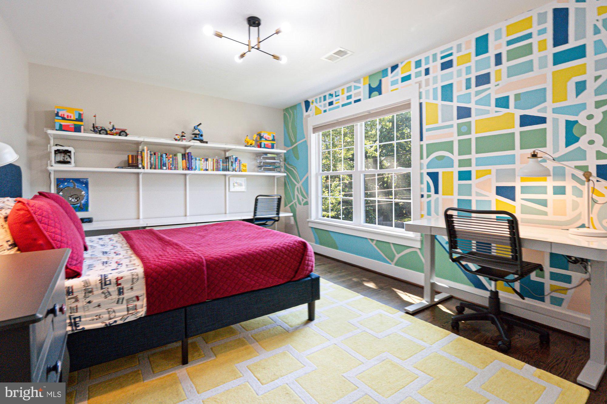 WEST VIENNA WOODS - Residential