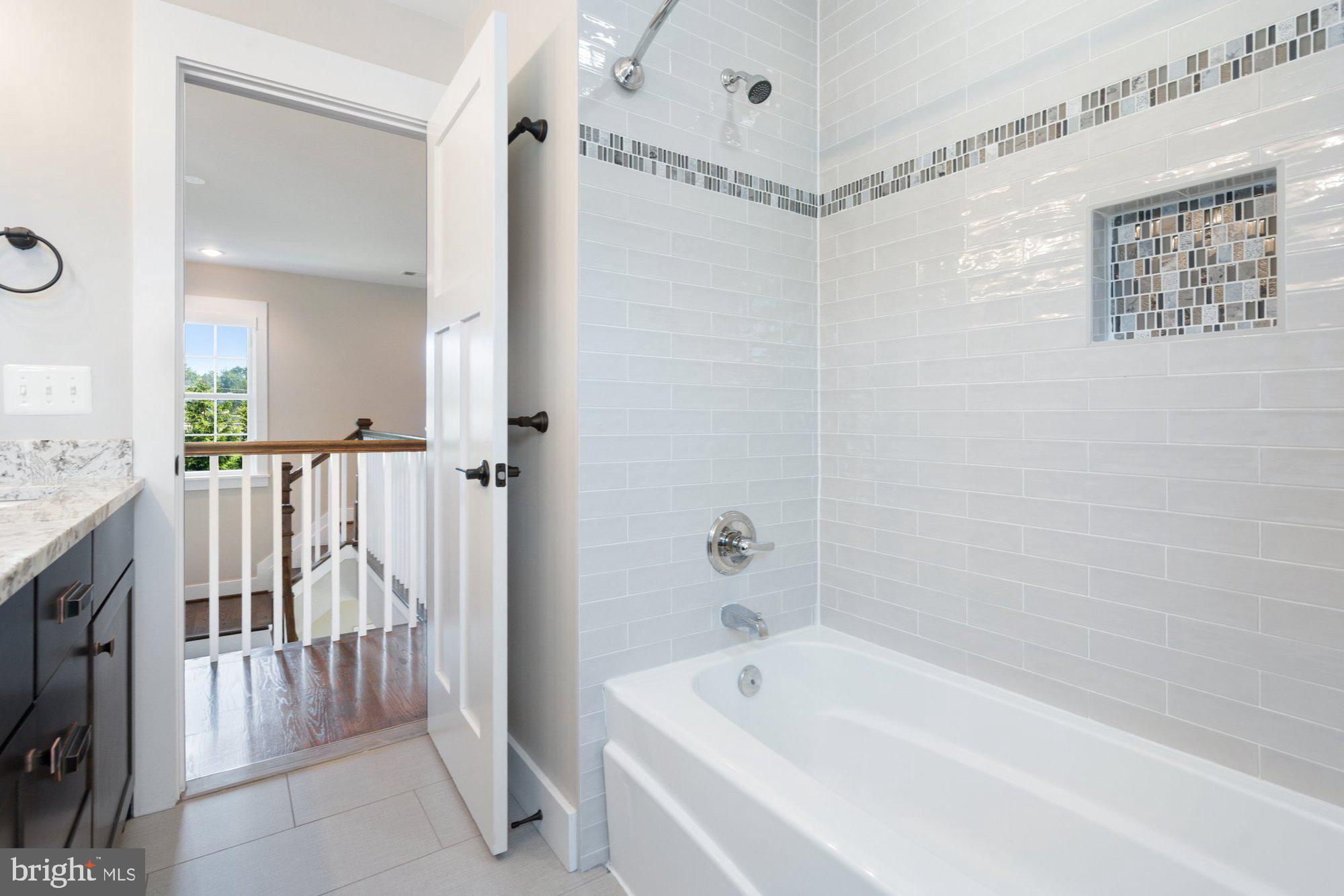 WEST VIENNA WOODS - Residential