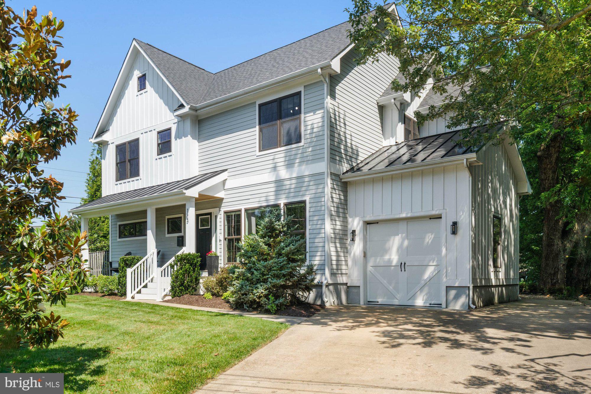 WEST VIENNA WOODS - Residential