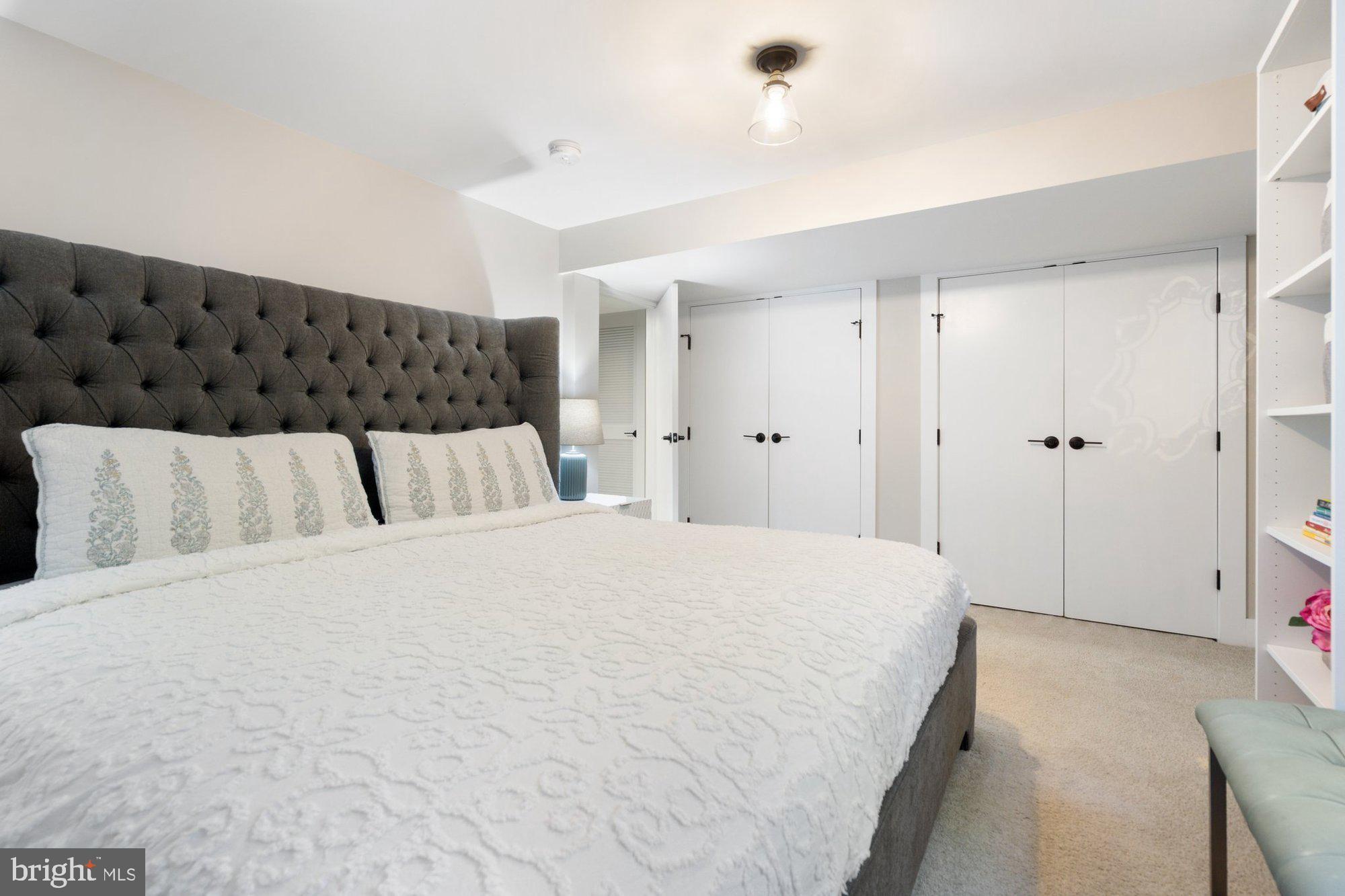 WEST VIENNA WOODS - Residential