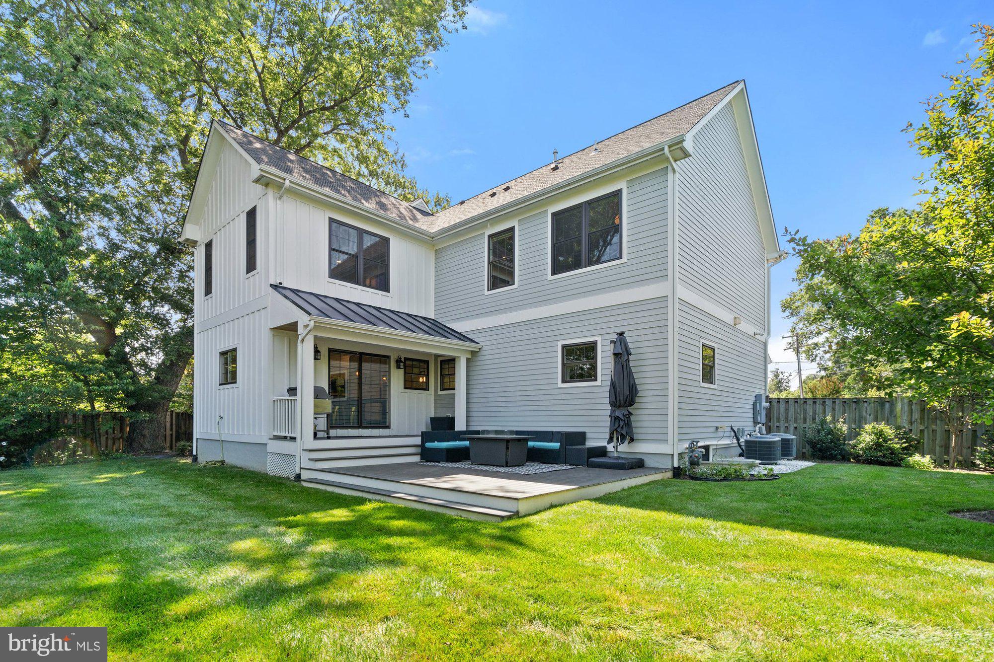 WEST VIENNA WOODS - Residential