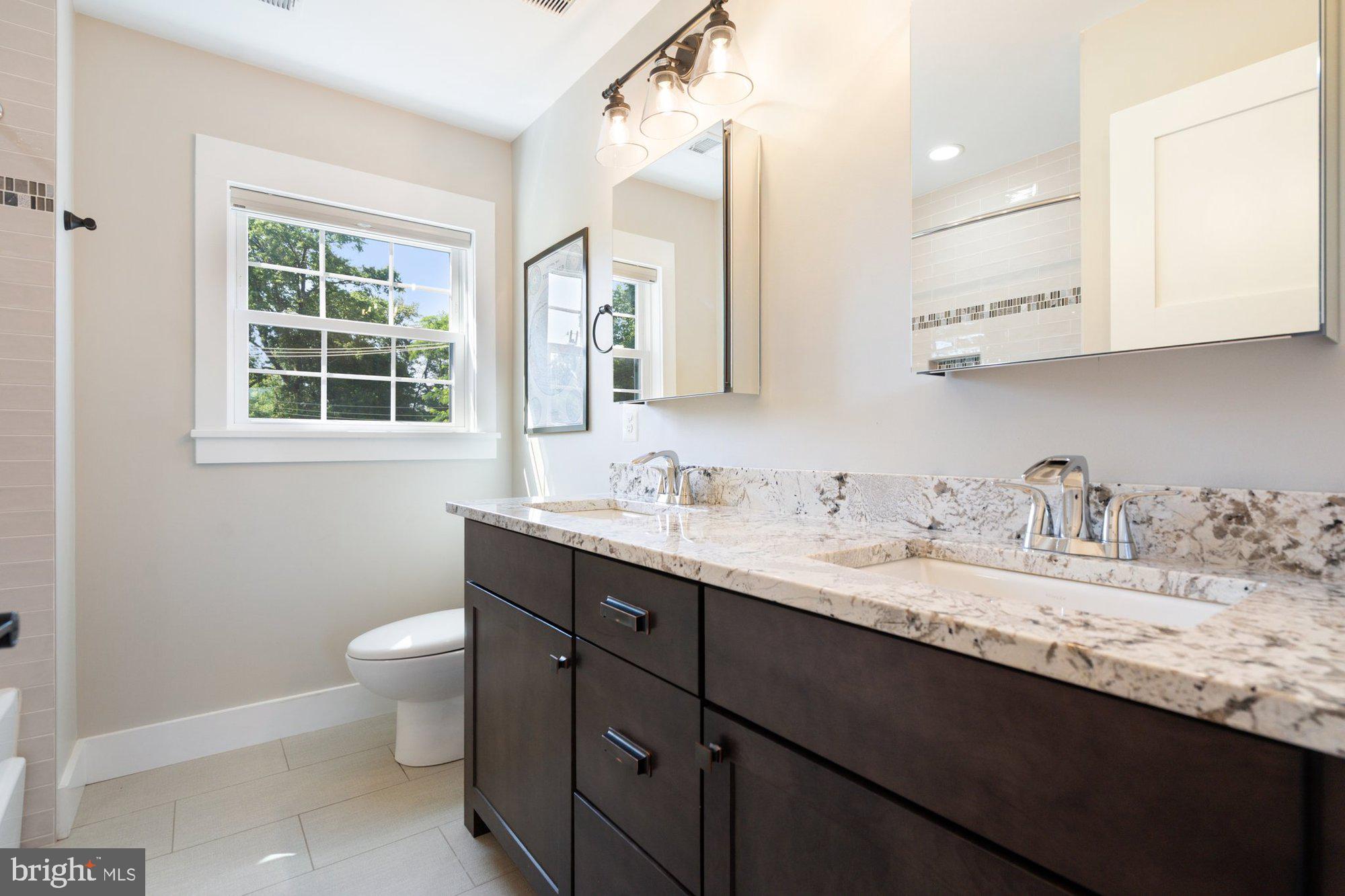 WEST VIENNA WOODS - Residential