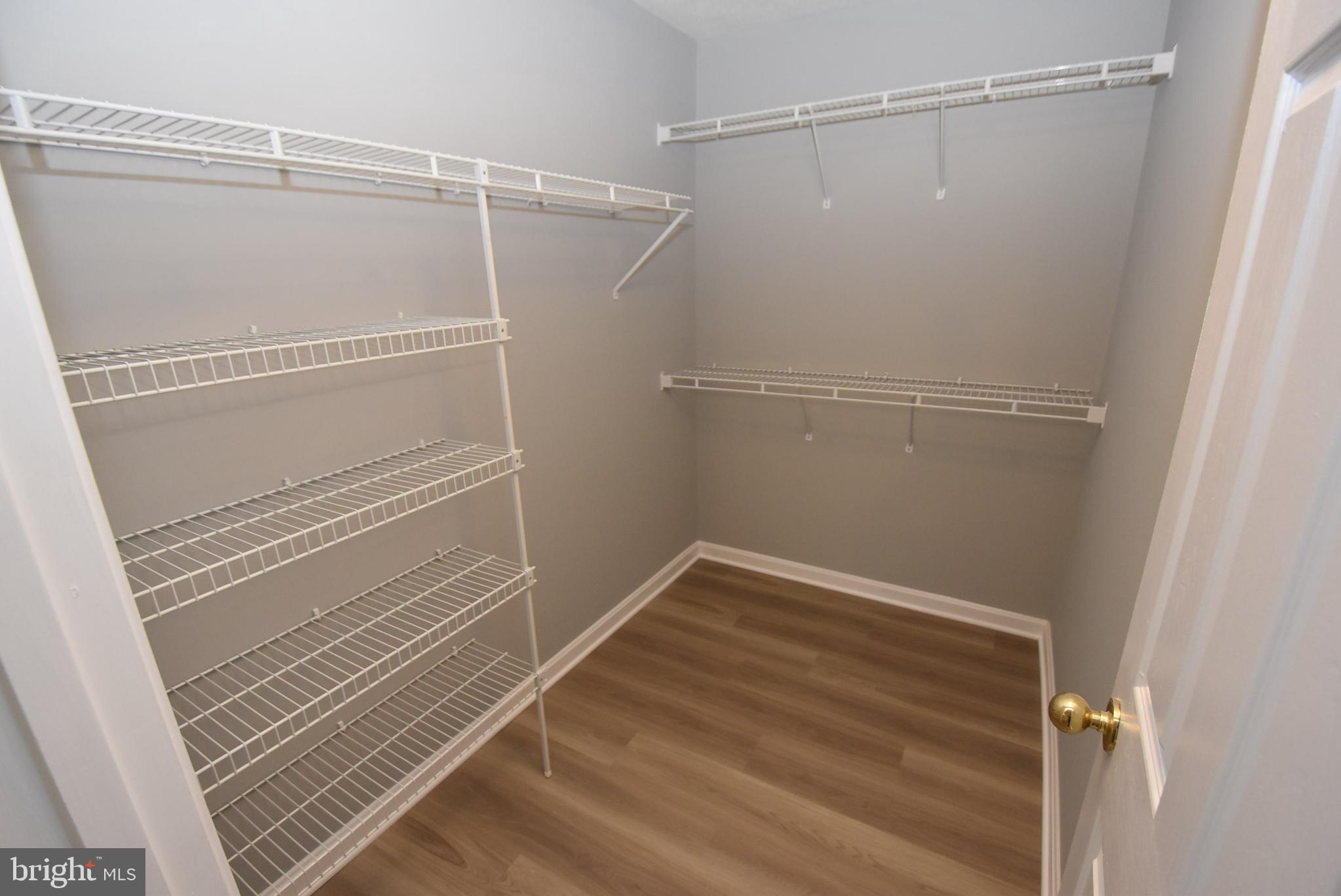 WINDGATE CONDO - Residential