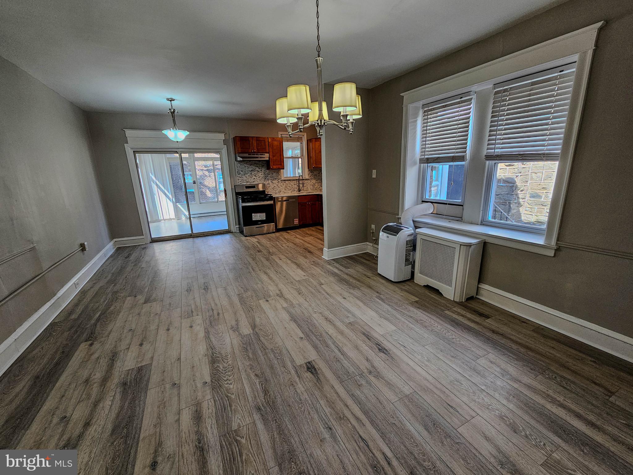 COBBS CREEK - Residential