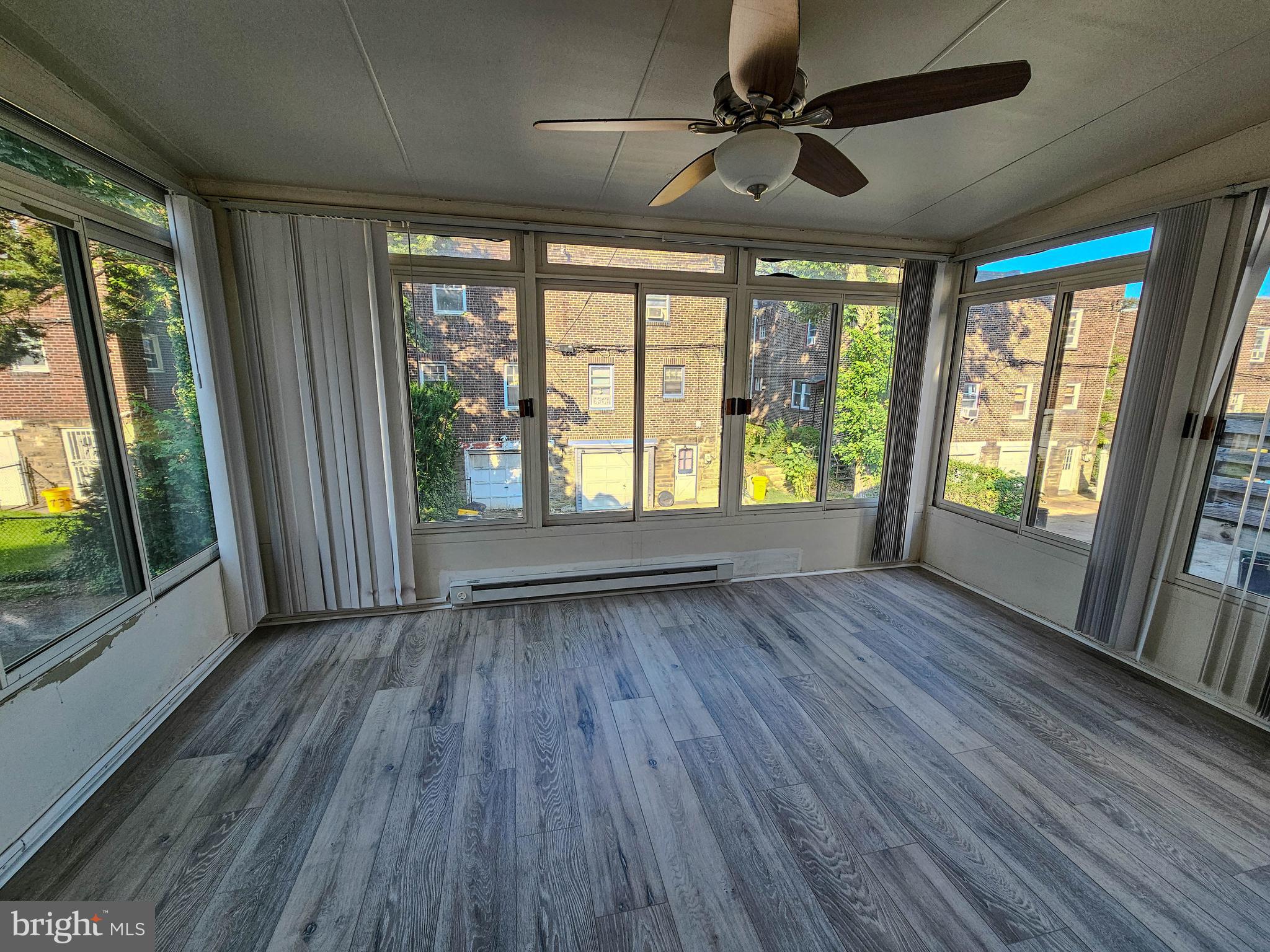 COBBS CREEK - Residential