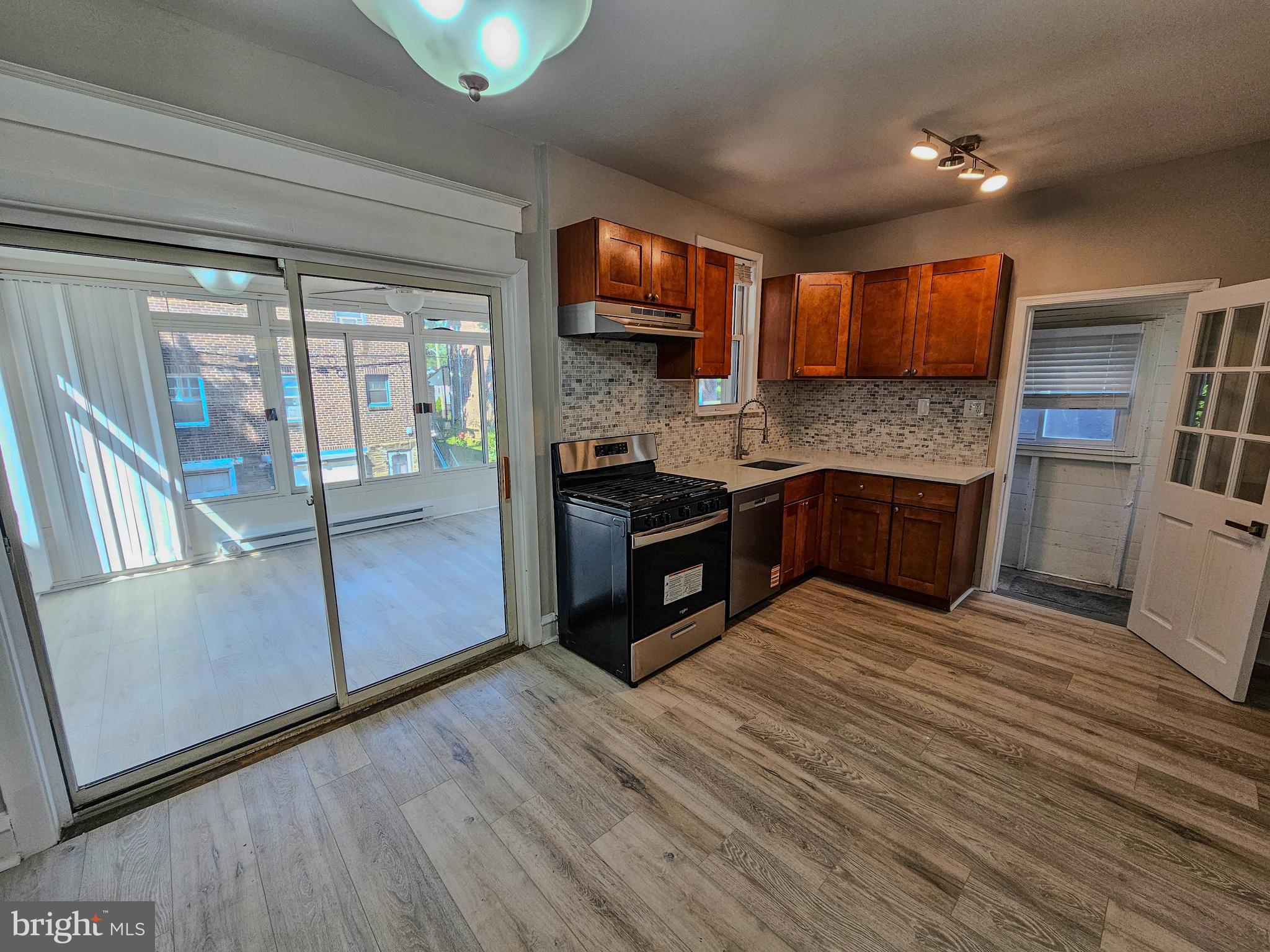 COBBS CREEK - Residential