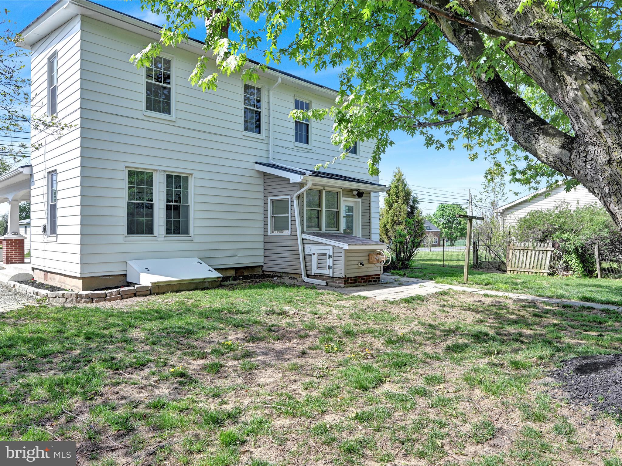 525 JONESTOWN ROAD