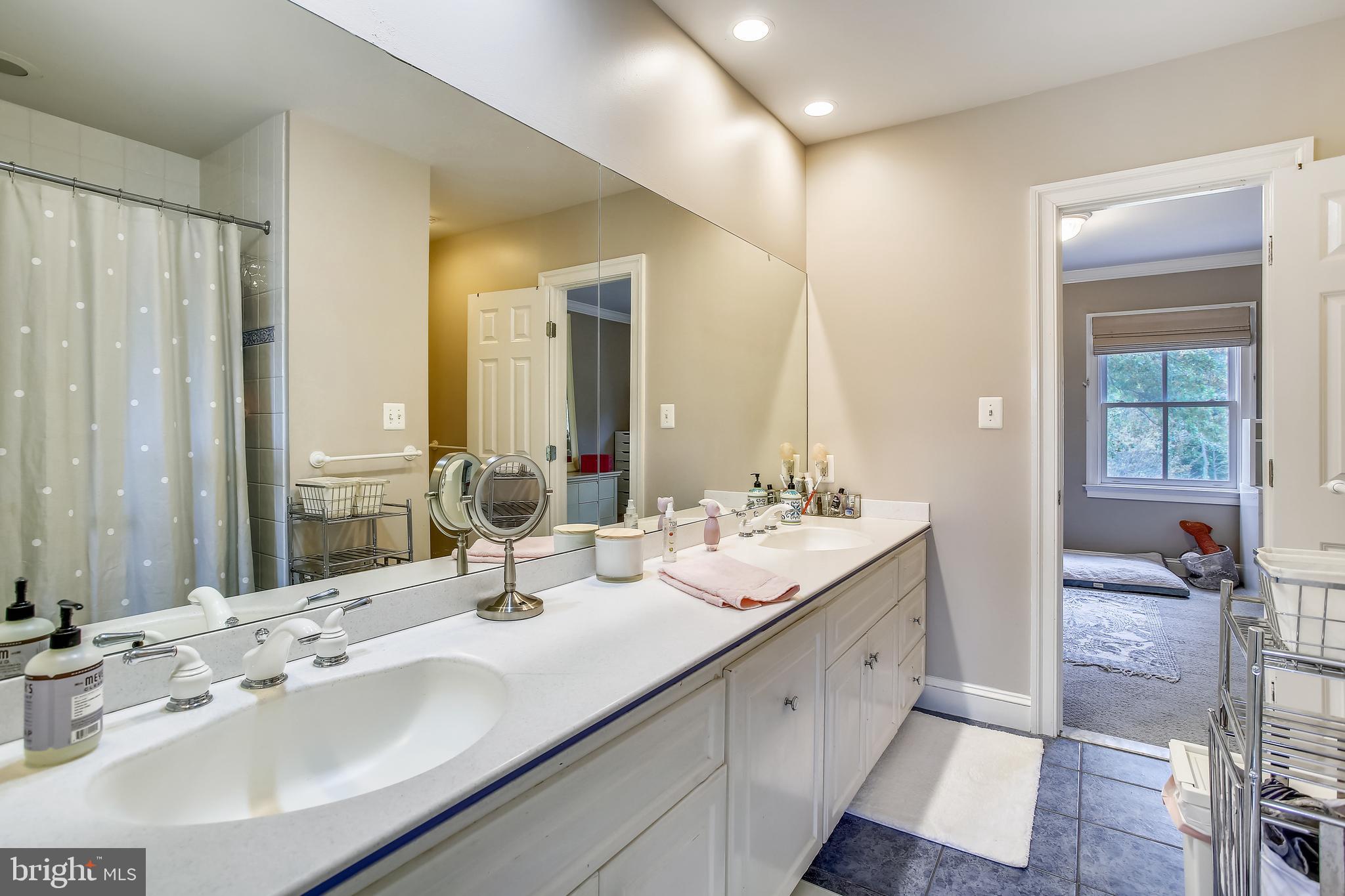 RIVERVIEW AT MOUNT VERNON - Residential