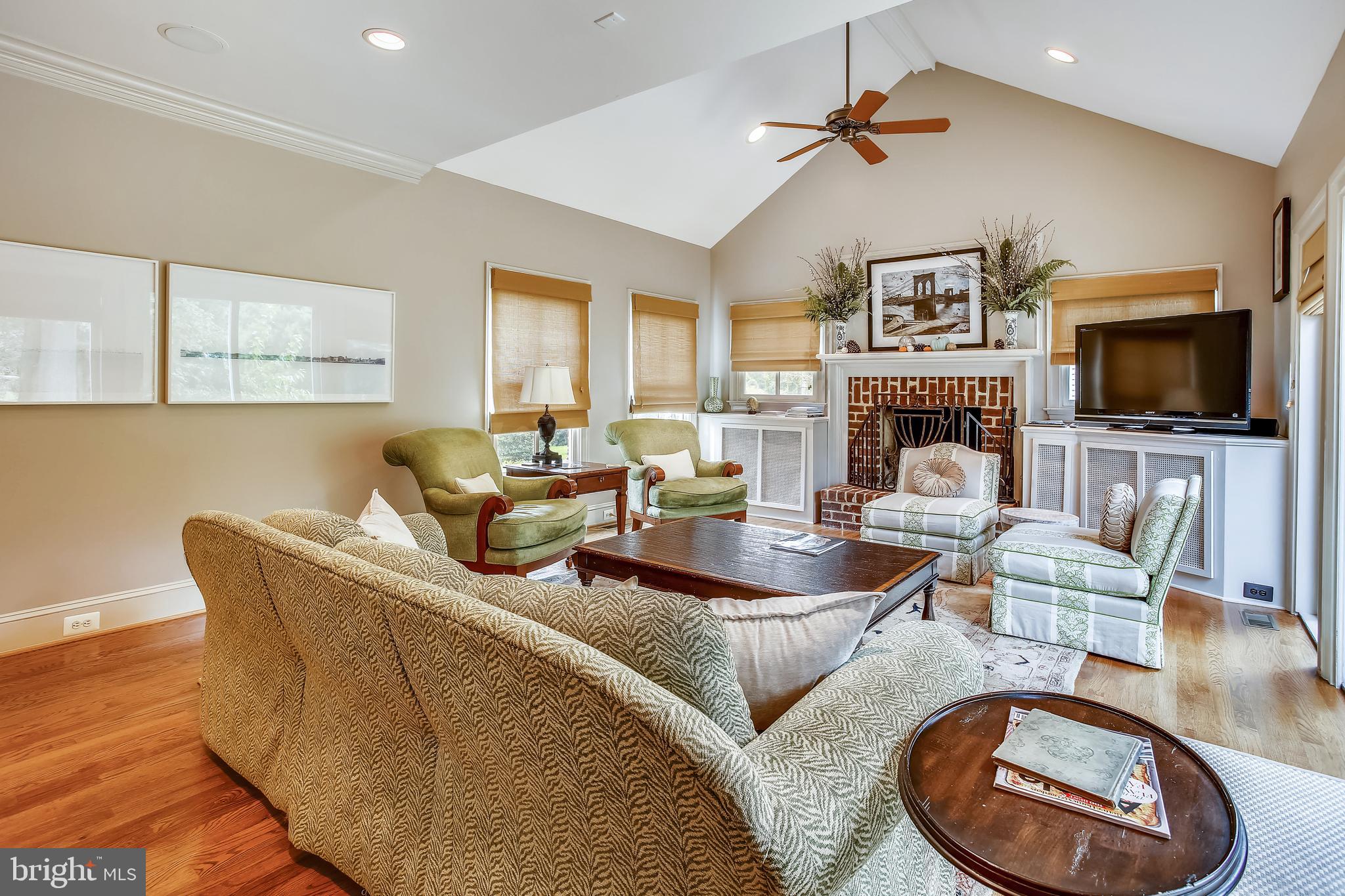 RIVERVIEW AT MOUNT VERNON - Residential