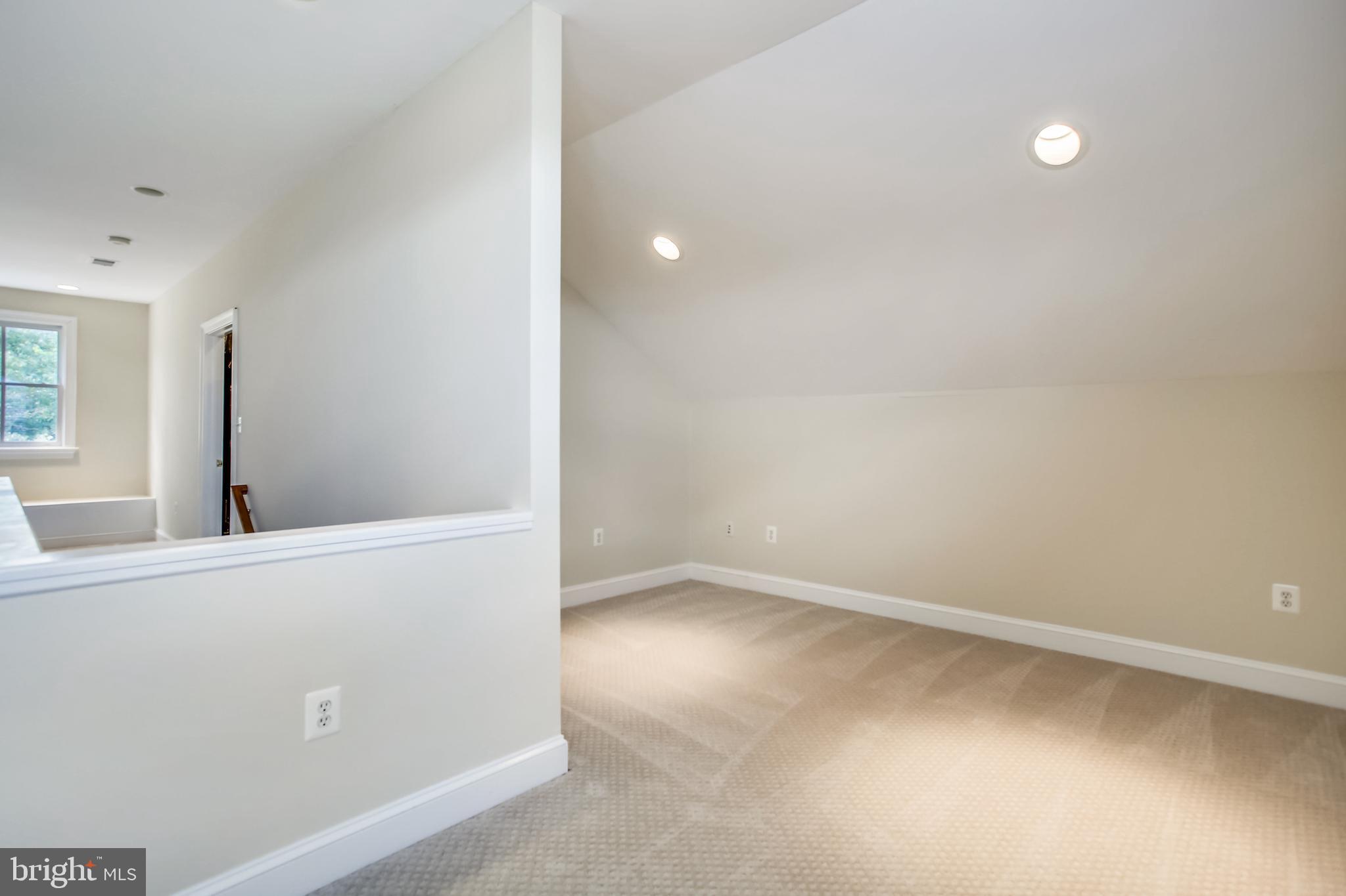 RIVERVIEW AT MOUNT VERNON - Residential