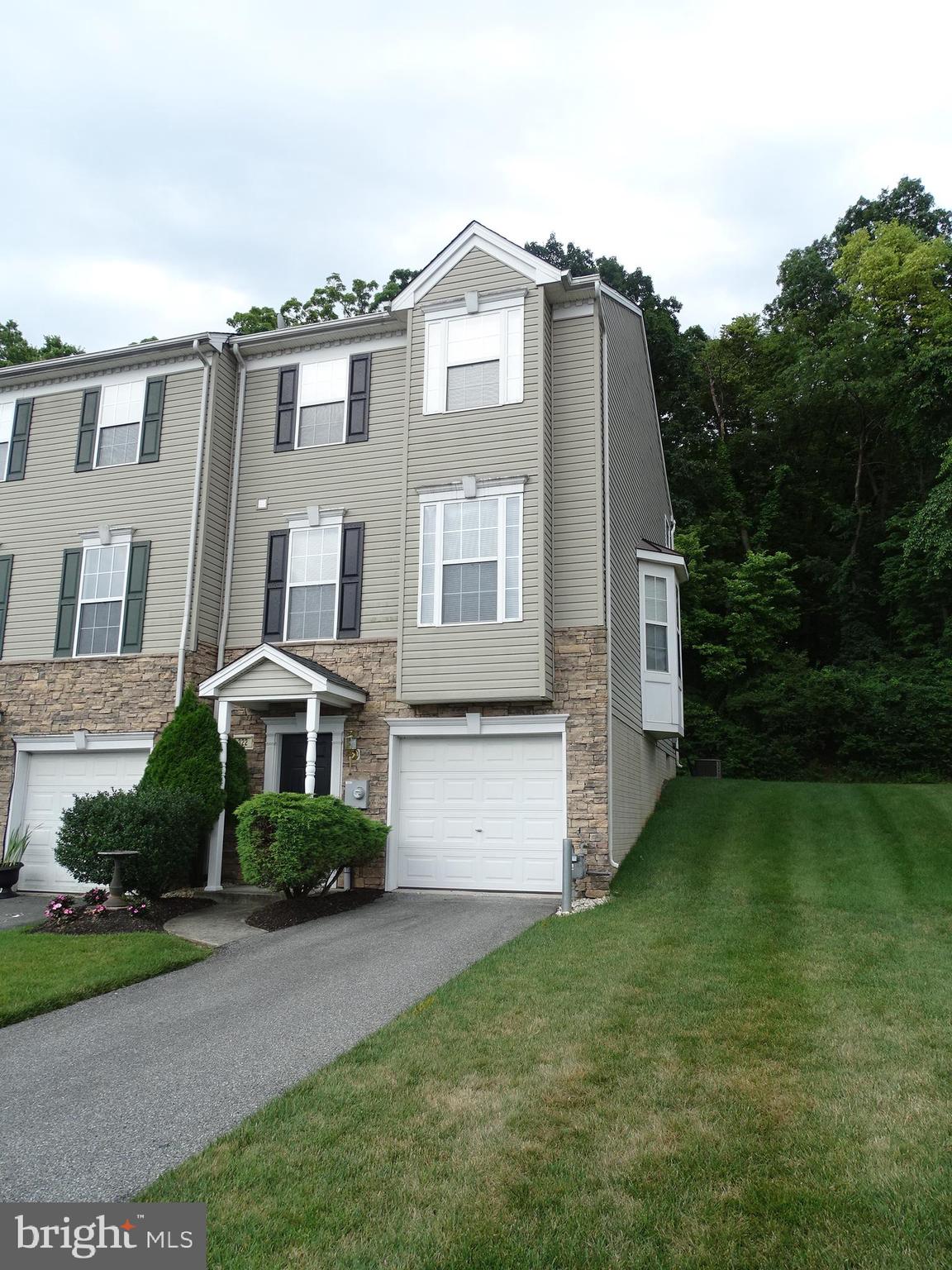 PEACEFIELDS - Residential