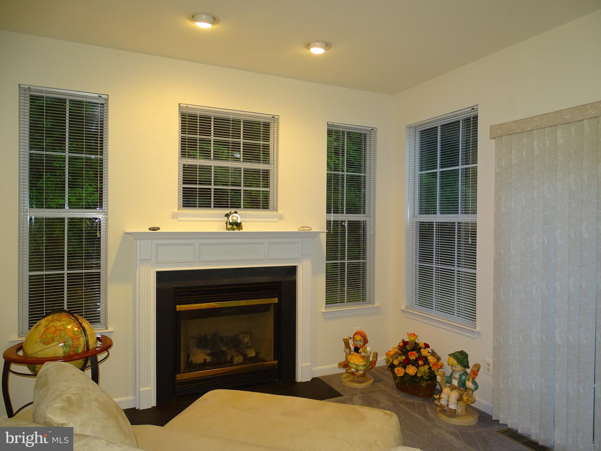 PEACEFIELDS - Residential