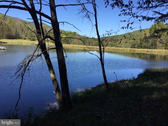 THUNDERBIRD HILLS - Residential