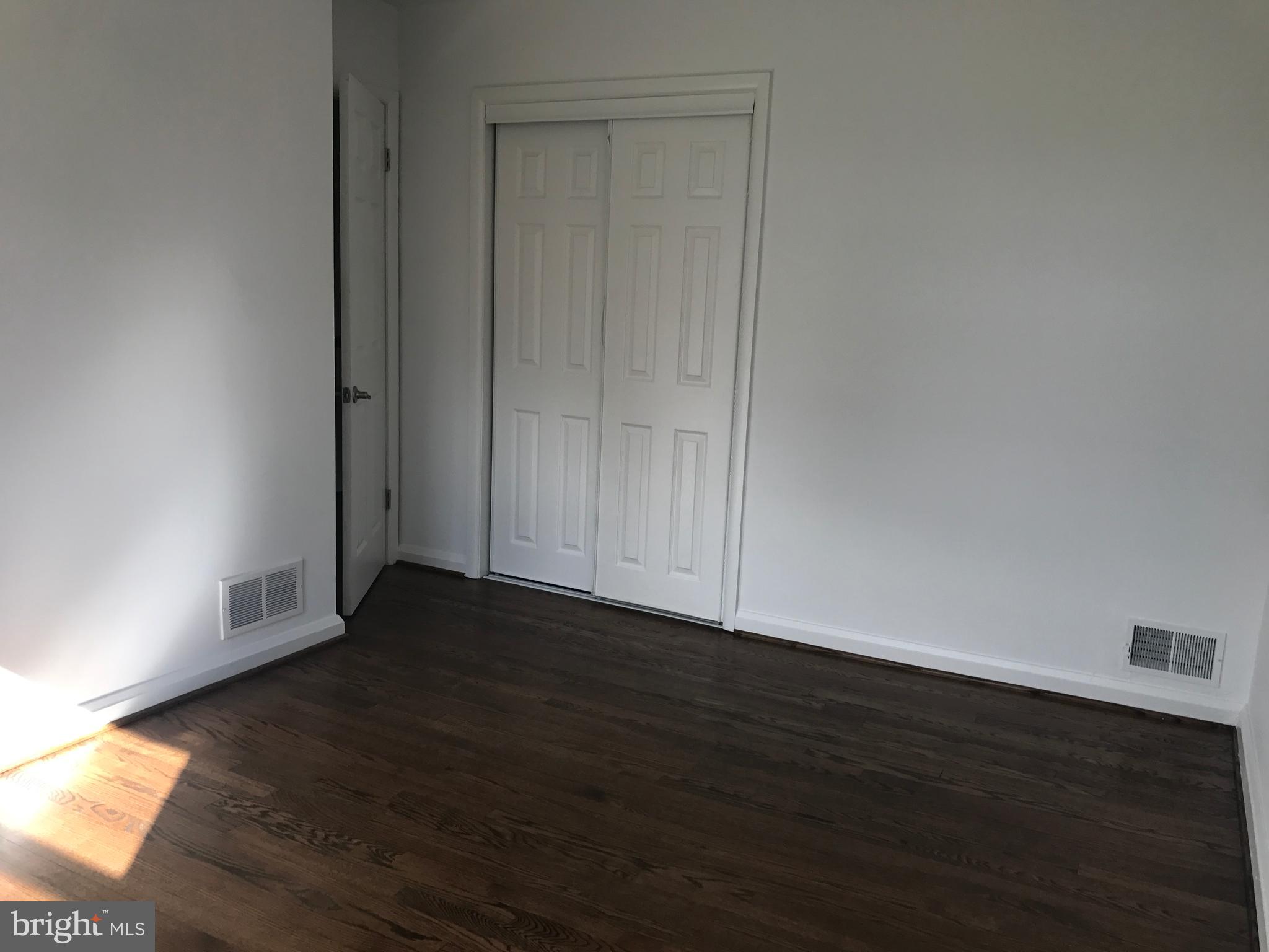 INGLESIDE PARK - Residential