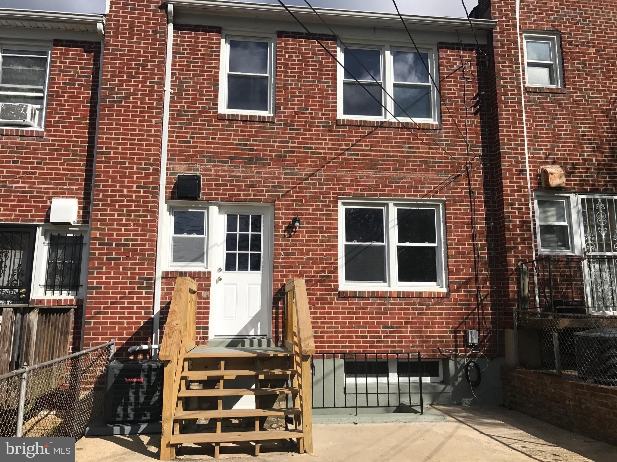 INGLESIDE PARK - Residential