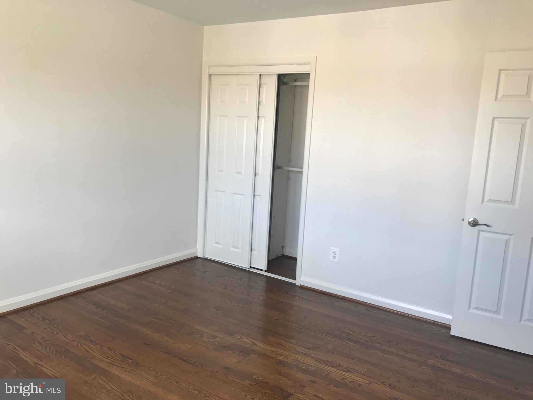 INGLESIDE PARK - Residential