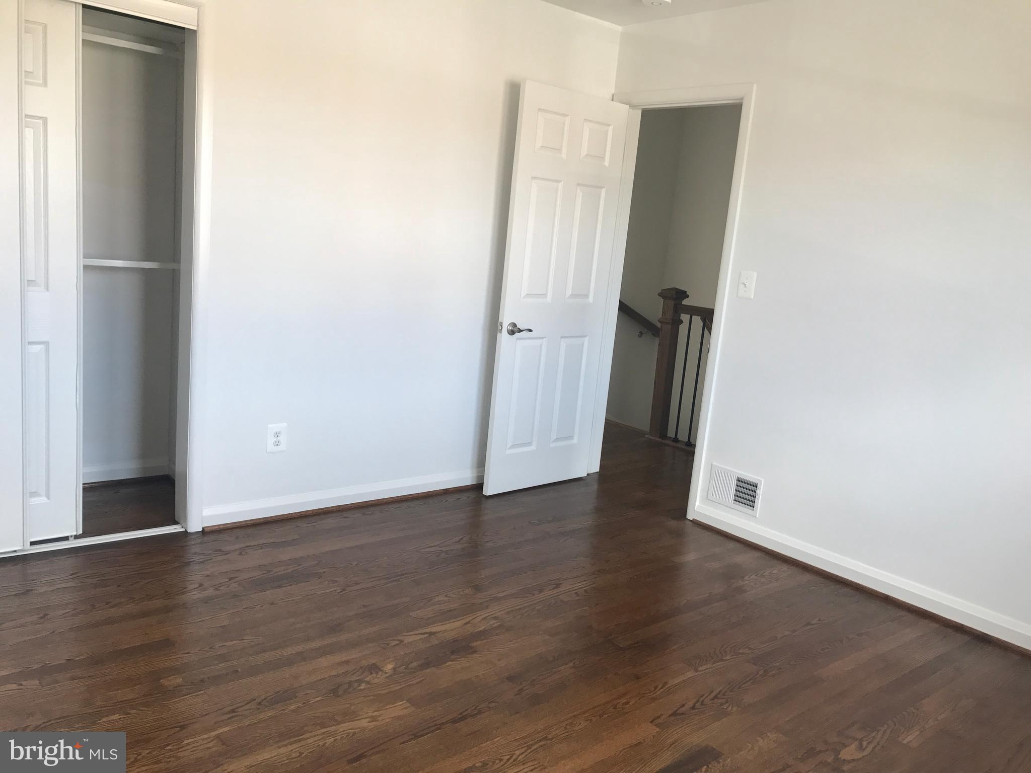 INGLESIDE PARK - Residential