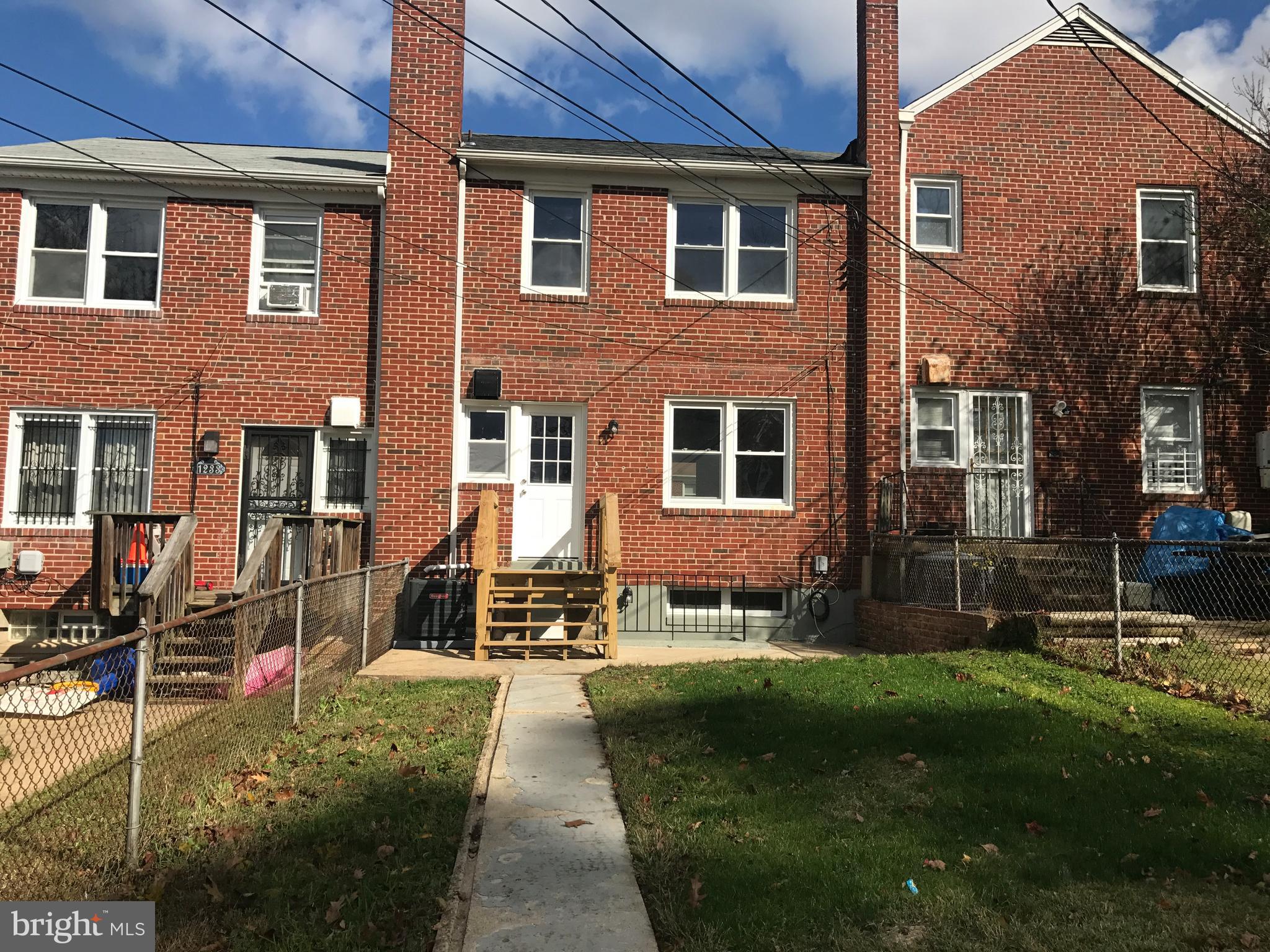 INGLESIDE PARK - Residential