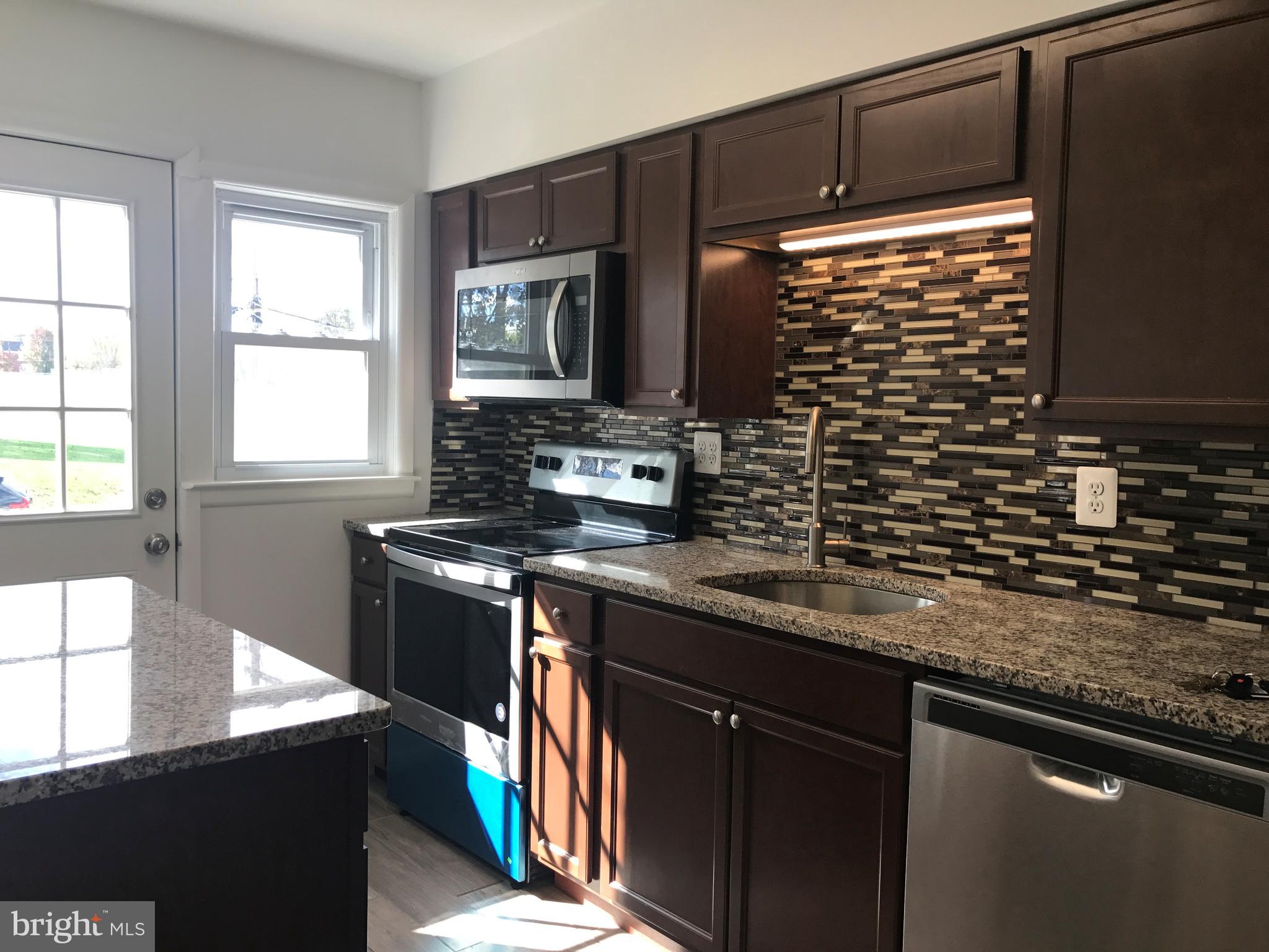 INGLESIDE PARK - Residential