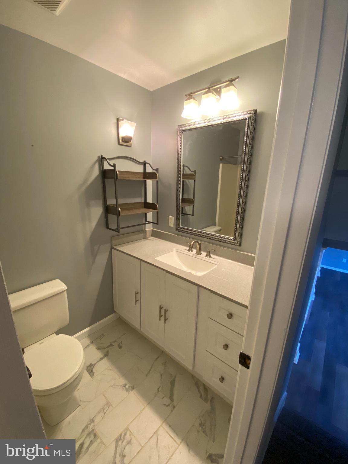 BRETON BAY ESTATES - Residential Lease