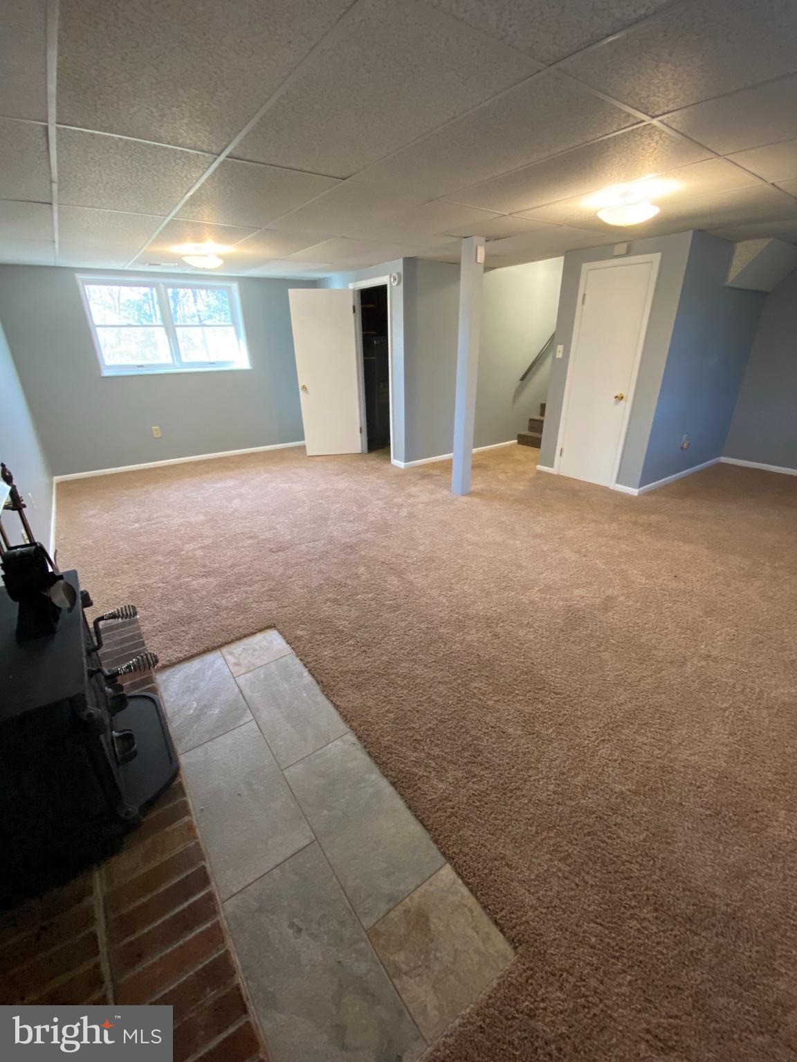 BRETON BAY ESTATES - Residential Lease