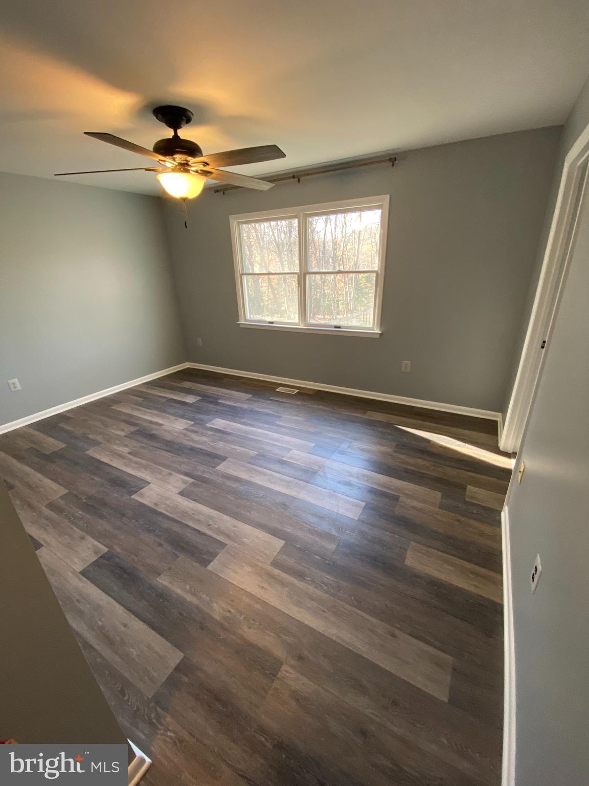 BRETON BAY ESTATES - Residential Lease