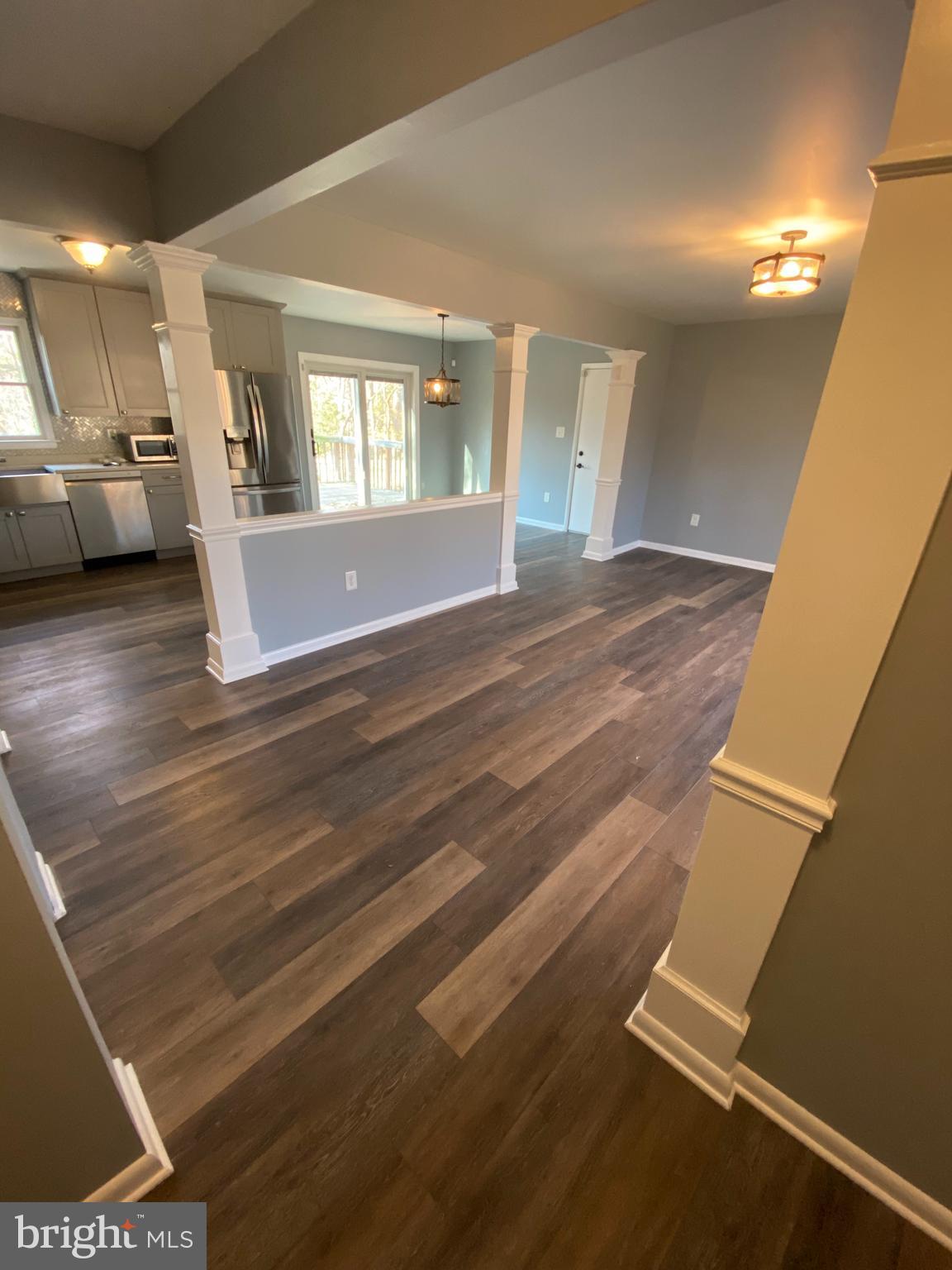 BRETON BAY ESTATES - Residential Lease