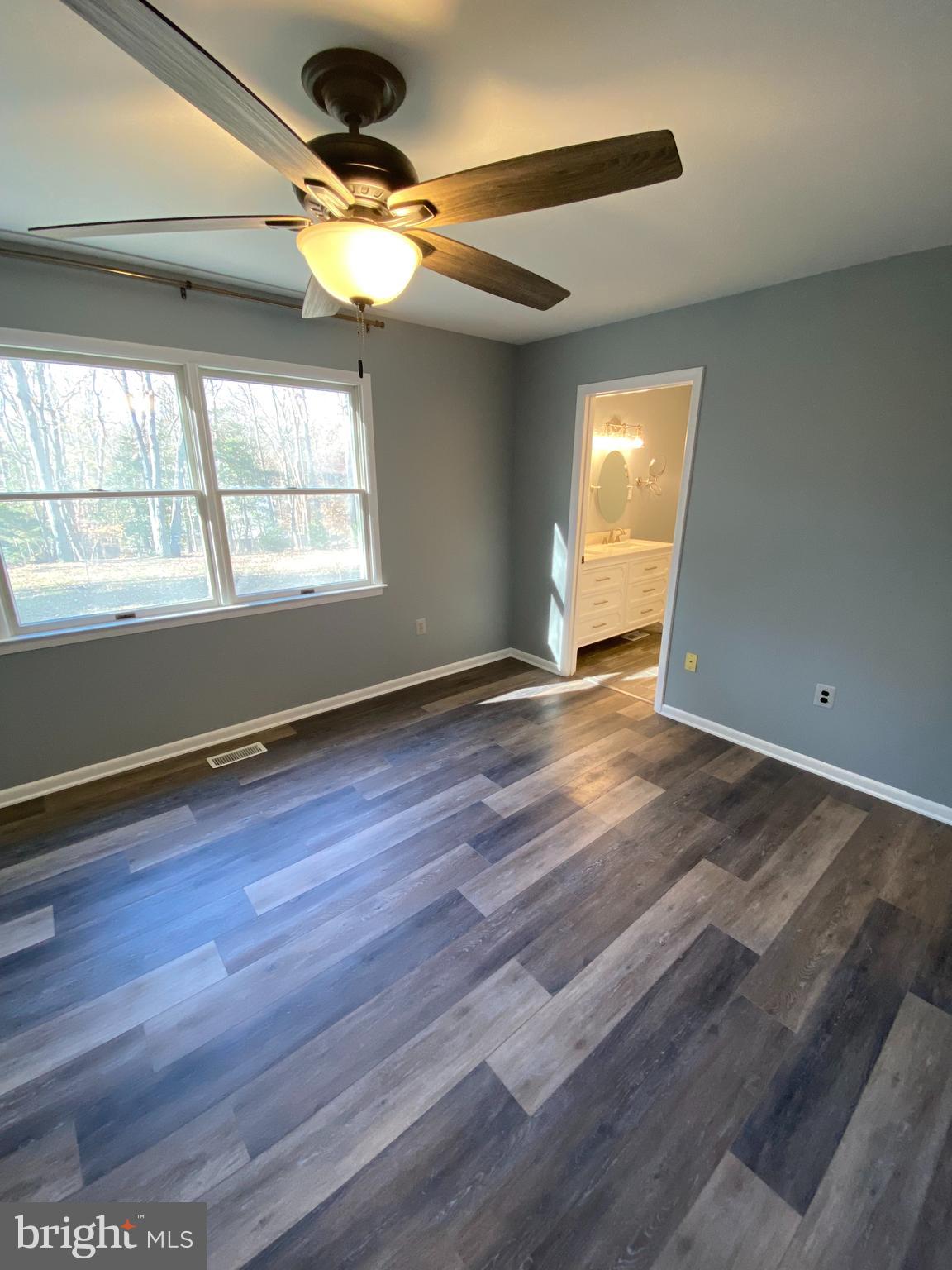 BRETON BAY ESTATES - Residential Lease