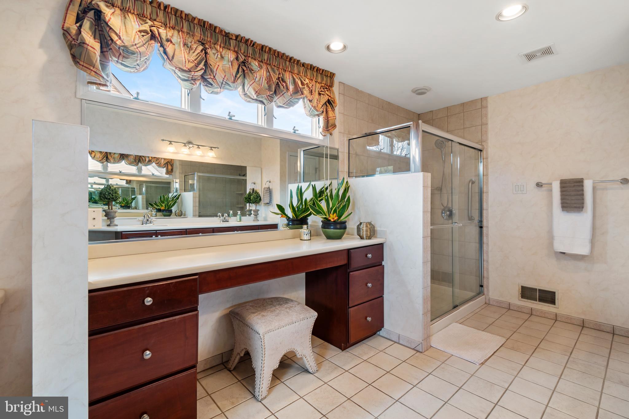 HARRIS YORK - Residential