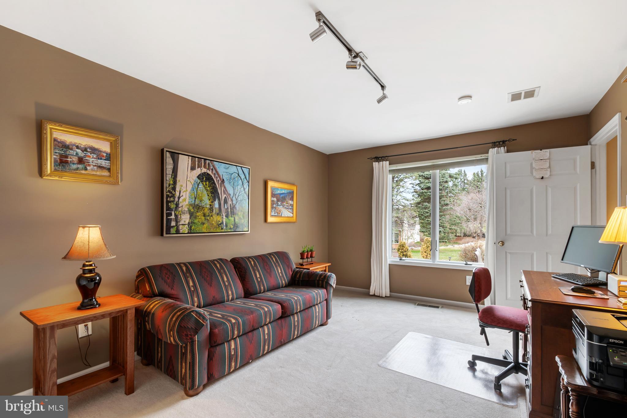 HARRIS YORK - Residential